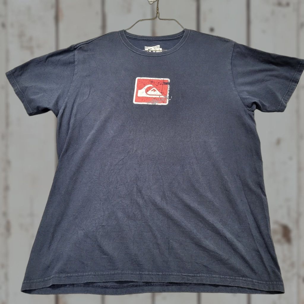 Quiksilver VINTAGE Quiksilver Shirt Men XL Surfing Board Surf Beach Active Logo Graphic Print Blue XL 100% Cotton Mens Size US XL / EU 56 / 4 - 1 Thumbnail