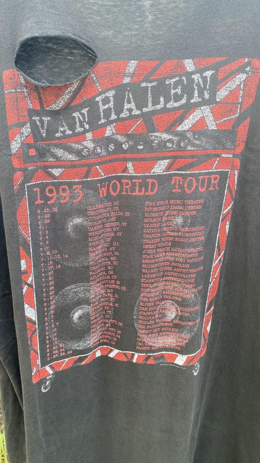 Band Tees Thrashed Vintage Van Halen World Tour Live 1993 Size US XL / EU 56 / 4 - 20 Thumbnail