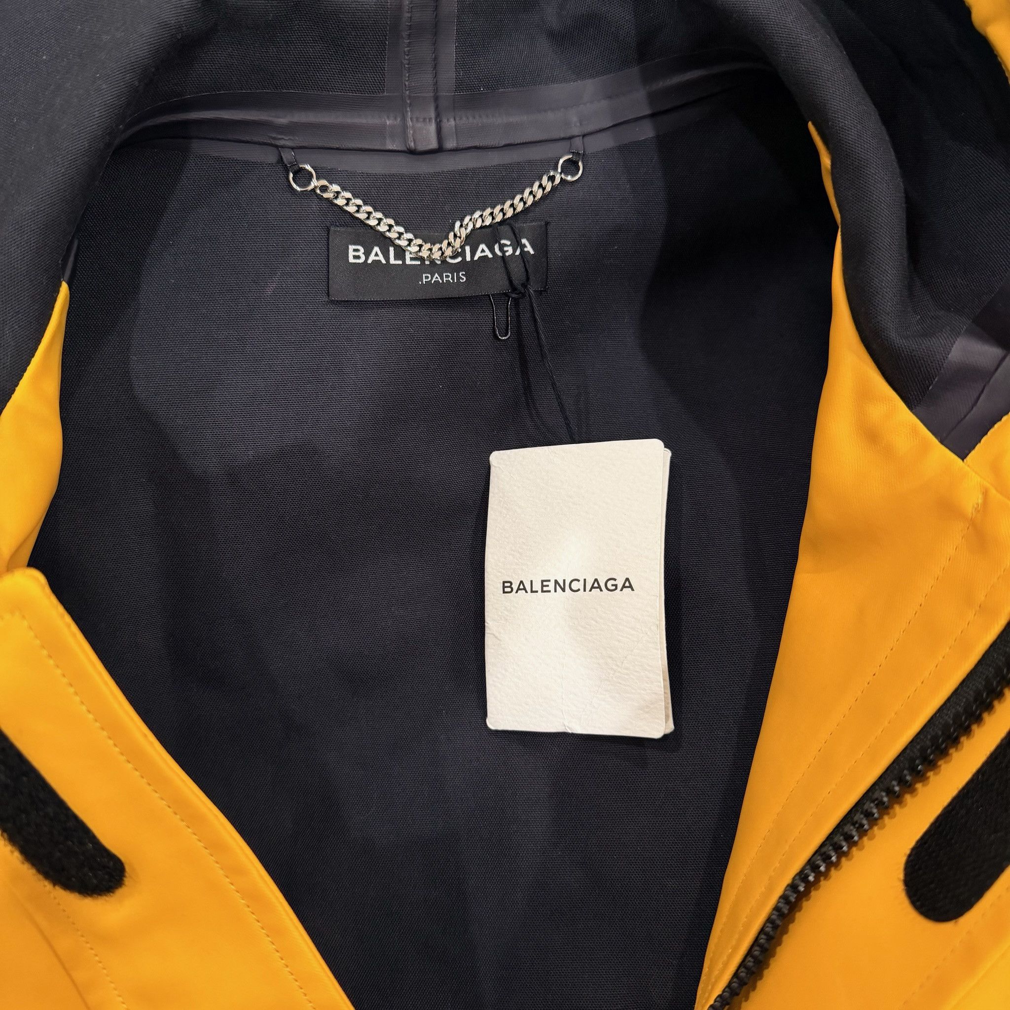 Balenciaga Runway Balenciaga Demna Gsavalia Hooded Rain Jacket Size US S / EU 44-46 / 1 - 9 Thumbnail