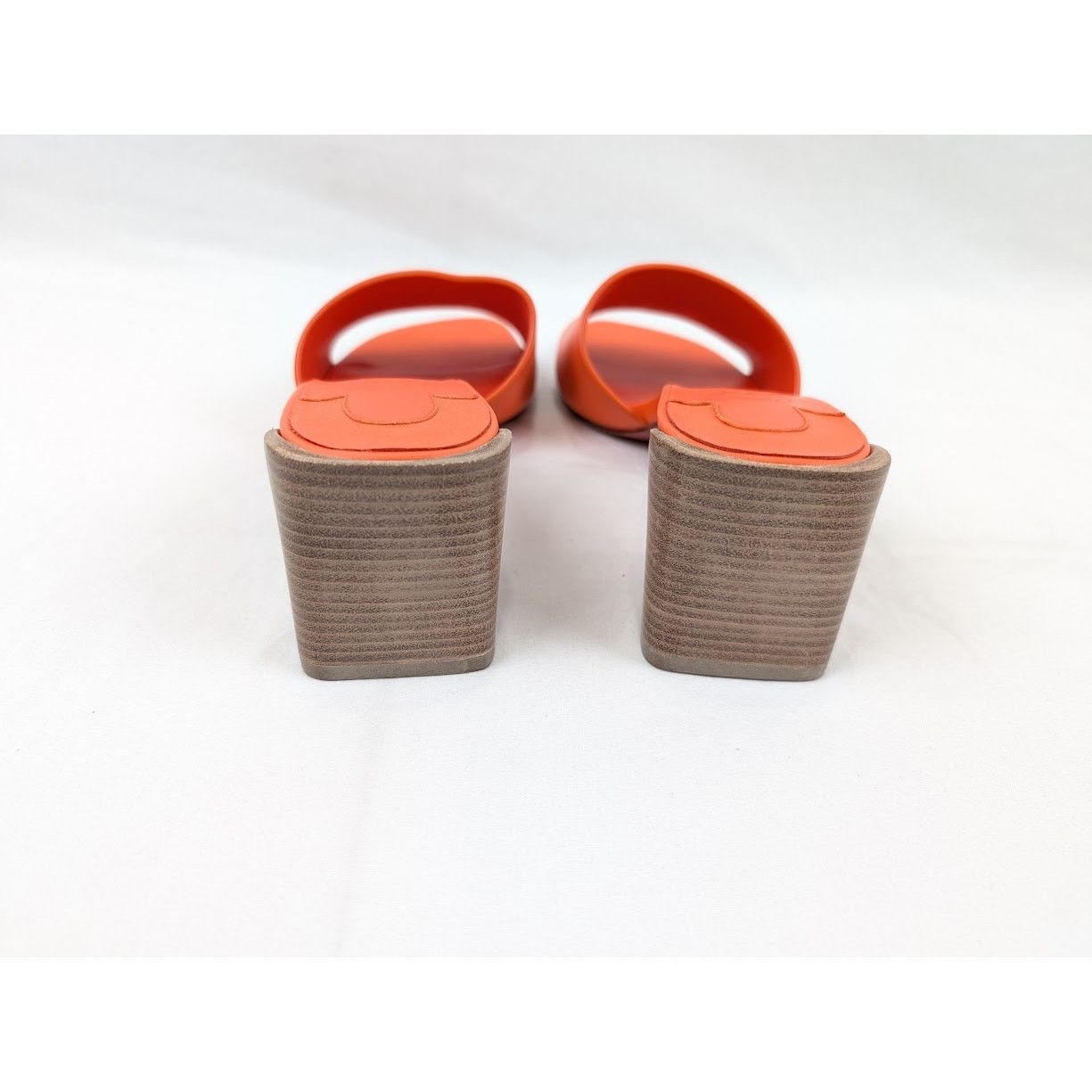Christian Louboutin o1rshd1 Nappa Heel Mule in Vitamine/Lin Vitamine Size US 9 / IT 39 - 16 Thumbnail