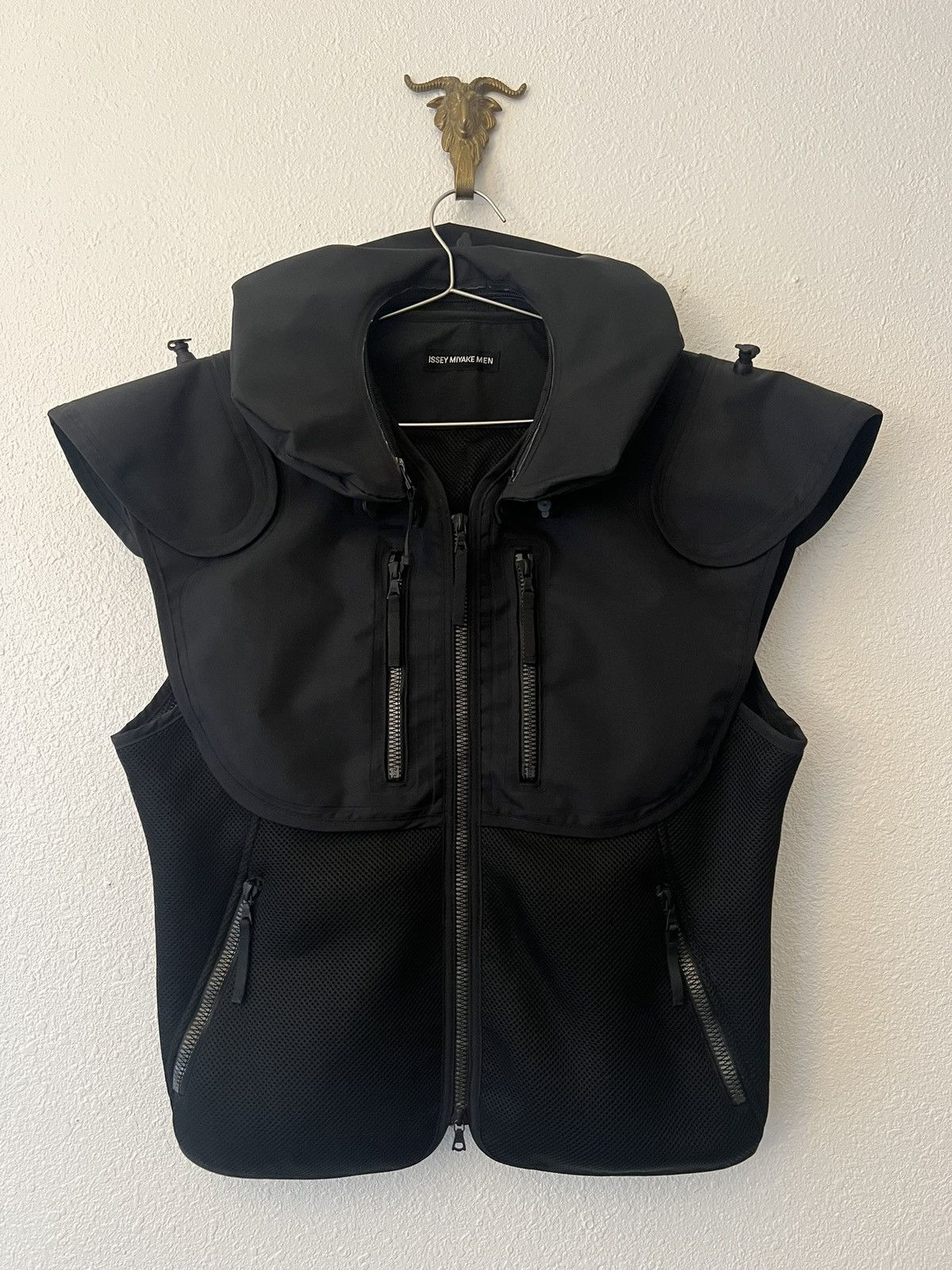 Issey Miyake SS01 Inflatable Vest Size US L / EU 52-54 / 3 - 1 Thumbnail