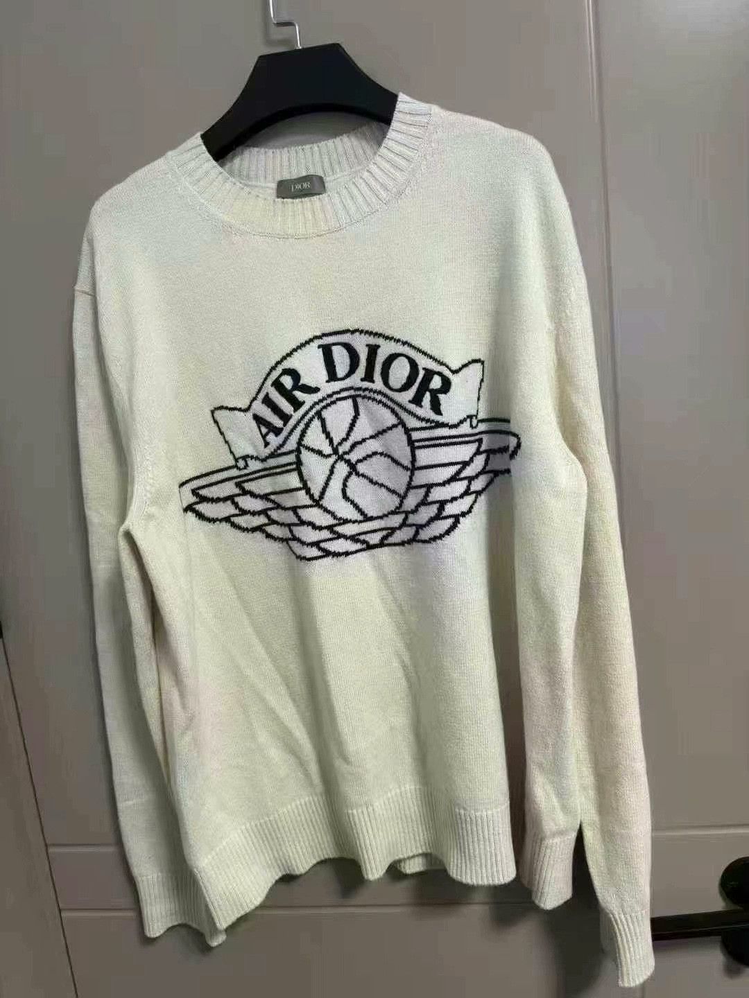 Dior dior x air jordan collaboration sweater Size US L / EU 52-54 / 3 - 1 Thumbnail