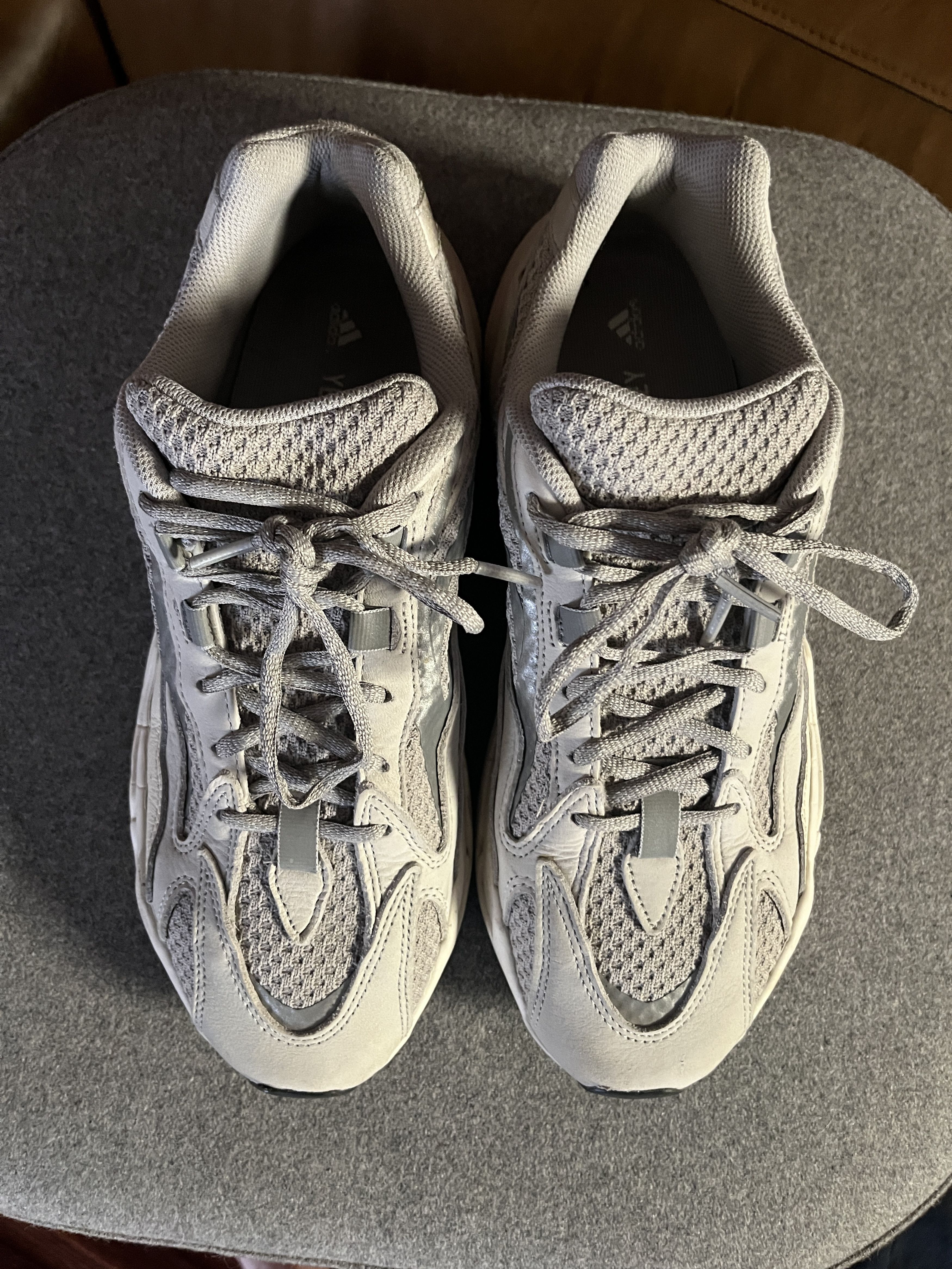 Adidas Yeezy 700v2 Static Size US 12.5 / EU 45-46 - 4 Thumbnail