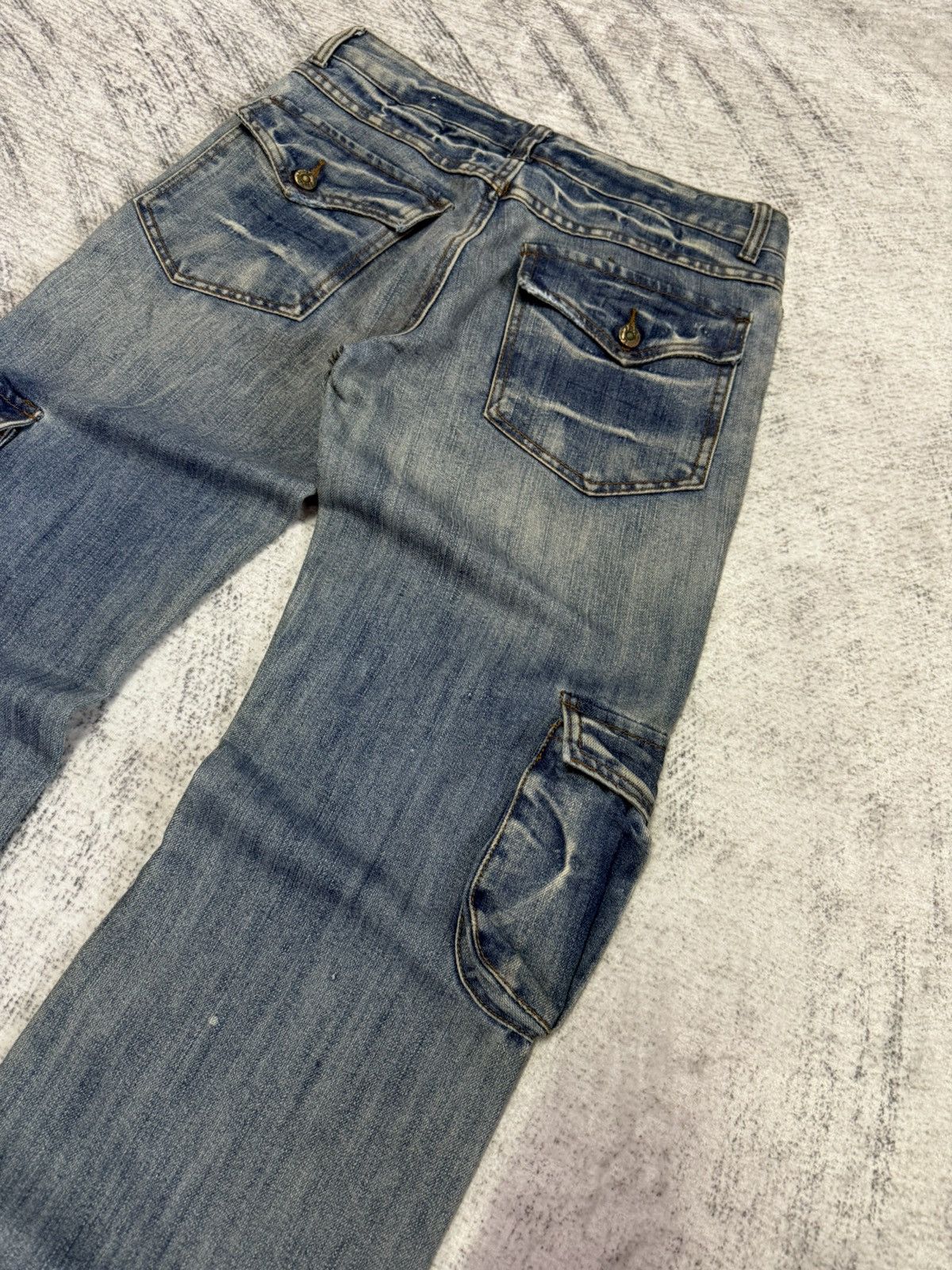 LOWBOX × Le Grande Bleu (L.G.B.) × Tete Homme Bbong San Japan Asymmetrical Cargo Pocket Flared Jeans Size US 30 / EU 46 - 14 Thumbnail
