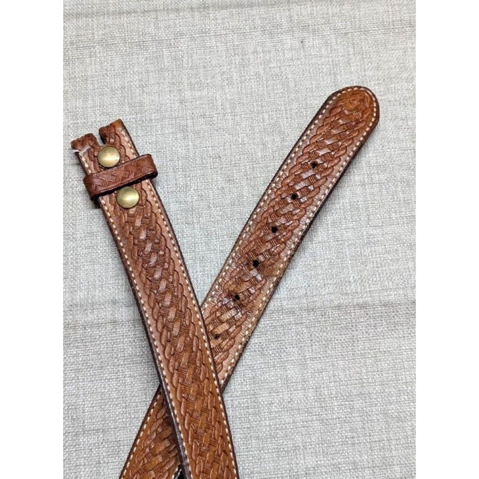 Vintage VINTAGE western Belt Men 44 Brown Tooled Leather Cowhide Buckle Money ZIP 1-1/2" western belt, money belt, security belt Size 44 - 6 Thumbnail