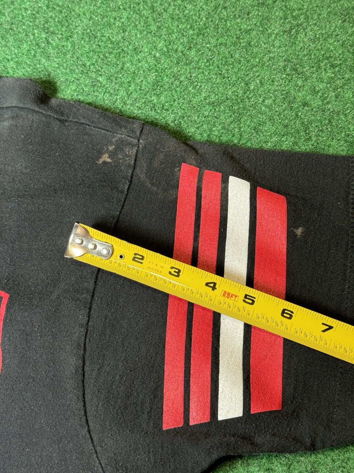 Salem Sportswear × Vintage Vintage 90s Chicago Blawkhawks Salem Hockey NHL T Shirt Size US XL / EU 56 / 4 - 7 Thumbnail