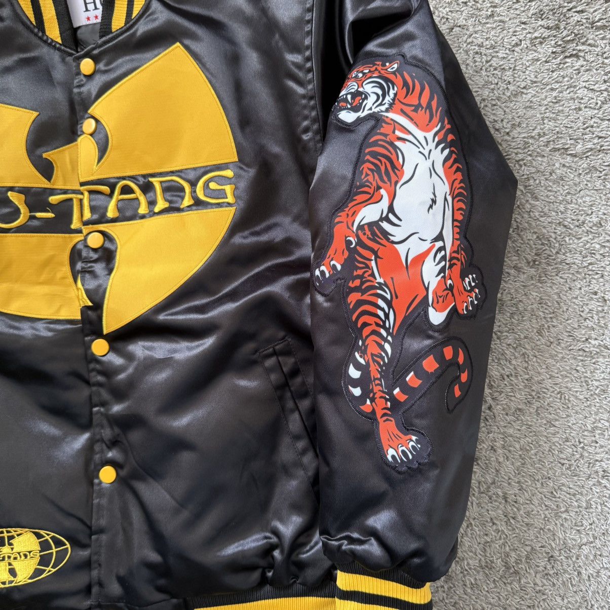 Wu-Tang Clan 🔴Wu-Tang Jacket Size Medium Tiger Big Logo WuTang Final Size US M / EU 48-50 / 2 - 10 Thumbnail