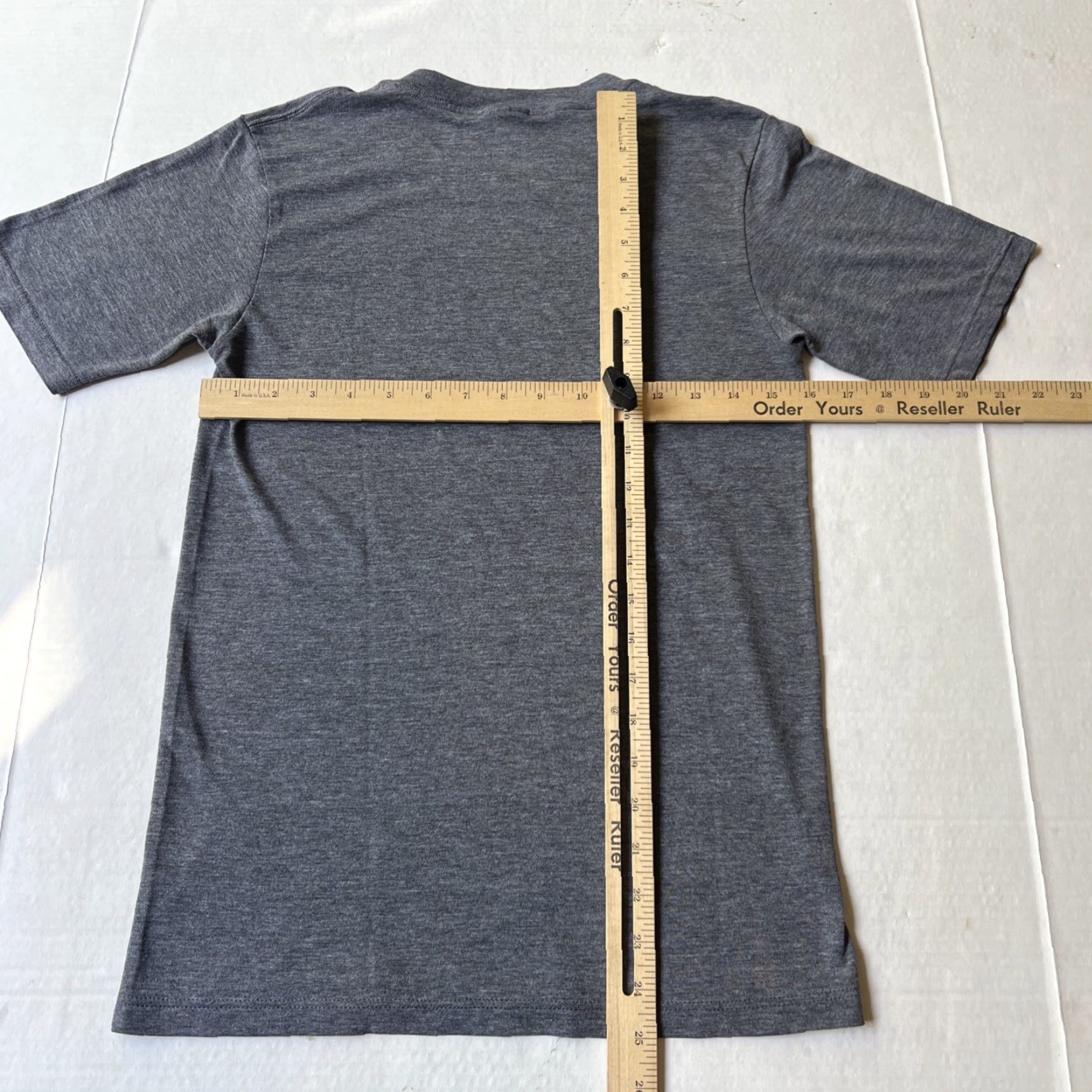 Soffe VINTAGE Soffe Deerfield Academy Soccer Team Issued Logo Shirt Adult Small Gray Cotton Blend Crew Neck Short Sleeve Graphic Print Blue Hawks Mens Size US S / EU 44-46 / 1 - 7 Thumbnail