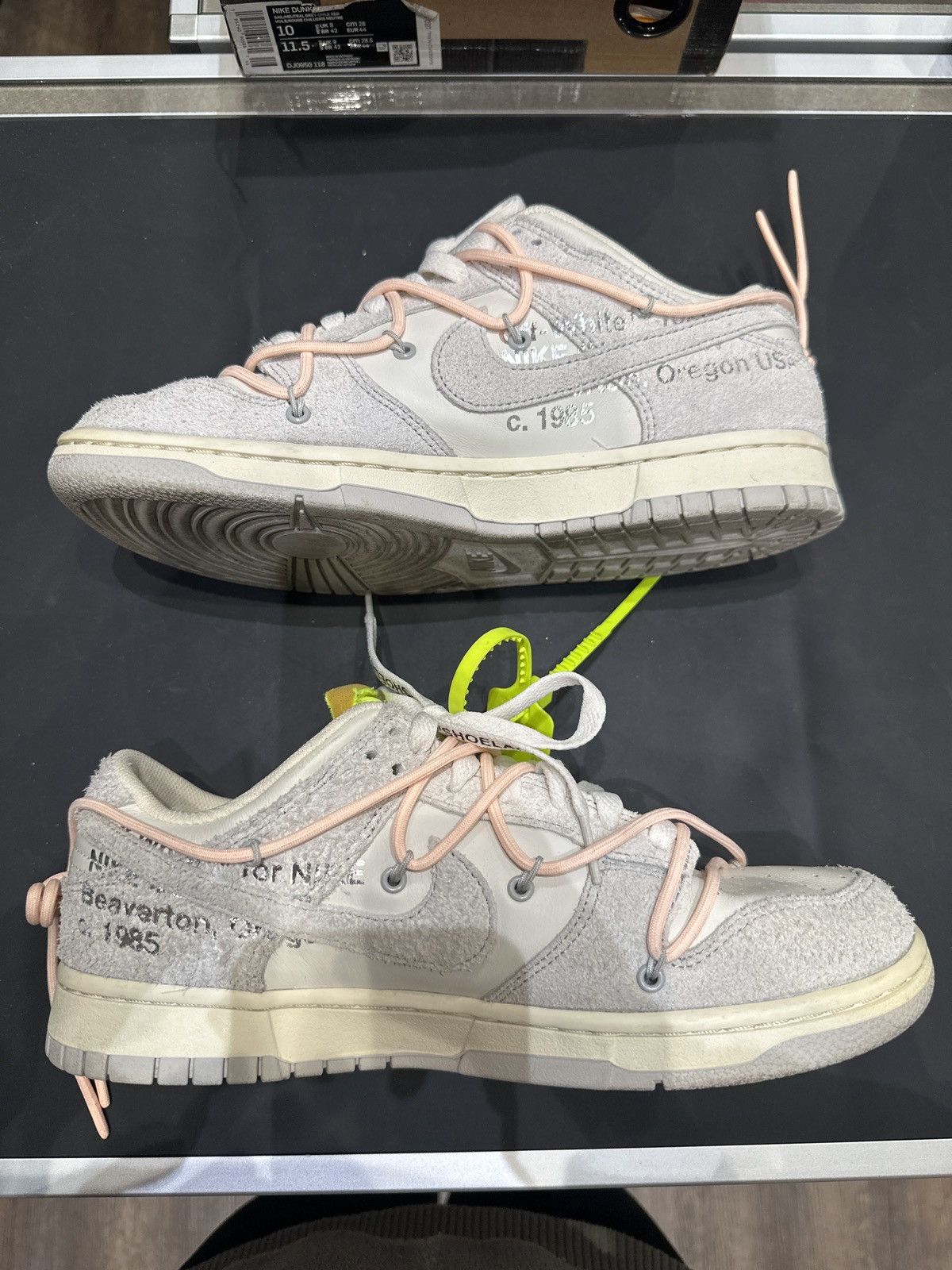 Nike × Off-White Nike Off-White Dunk Low Lot 12 Size US 9 / EU 42 - 2 Thumbnail
