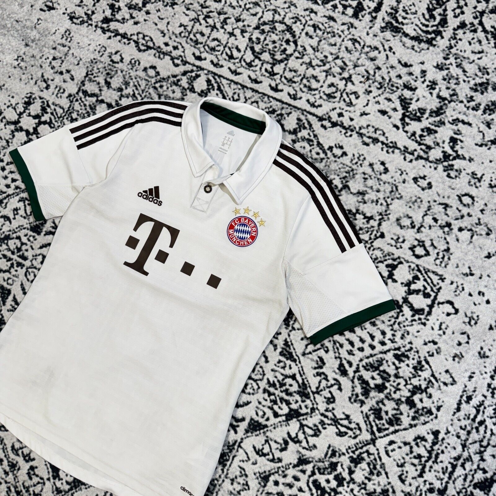 Adidas × Vintage Adidas White Polyester Jersey T-Shirt Size M Bayern Munchen Size US M / EU 48-50 / 2 - 2 Thumbnail