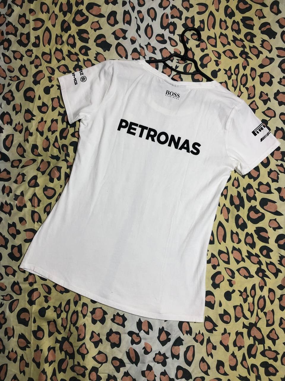 Mercedes-Benz Mersedes Benz AMG T- Shirts Petronas Size US M / EU 48-50 / 2 - 9 Thumbnail