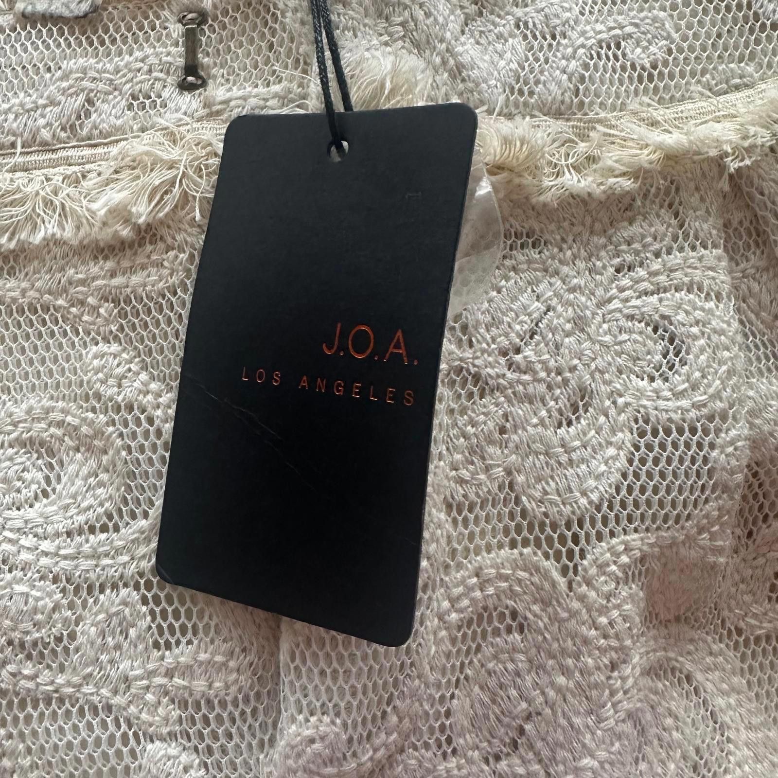 Designer J.O.A. Los Angeles Beige Lace Shorts - Elegant Summer Style Size 32" / US 10 / IT 46 - 2 Thumbnail