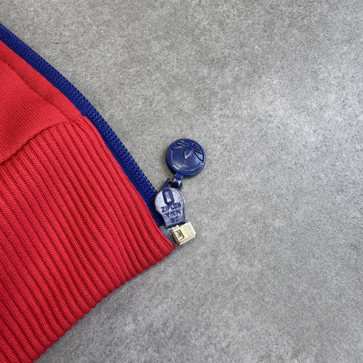Adidas Vintage Adidas FC Bayern Munich 1993/1995 Soccer Jacket Size US L / EU 52-54 / 3 - 17 Thumbnail