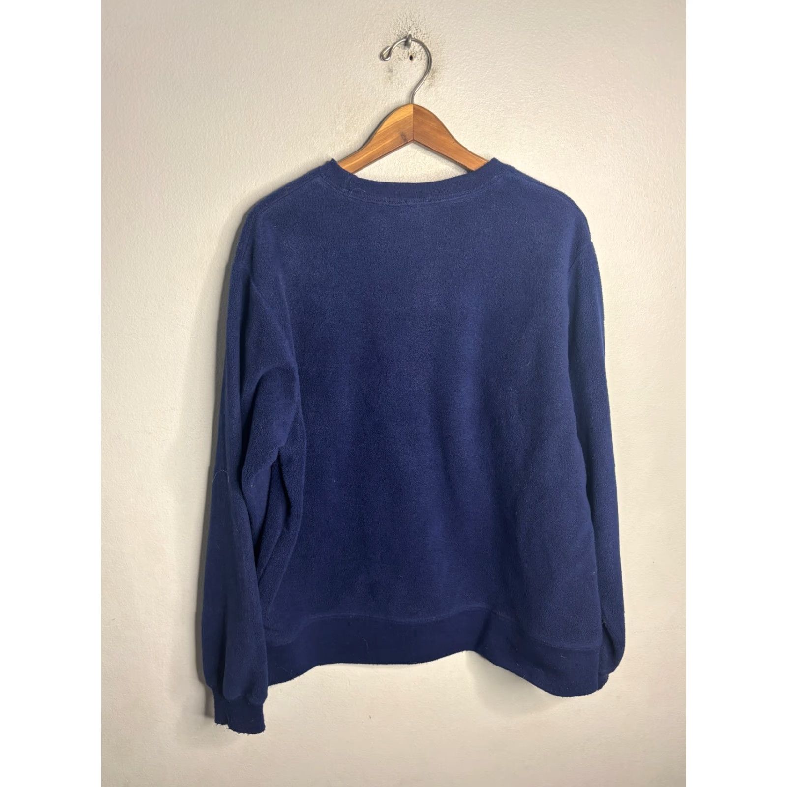 Disney Disney Vintage Crew Sweater Fleece Men M Blue Cotton 8/10 Classic Winter Shirt Pullover Christmas Theme 4431 Mens Size US M / EU 48-50 / 2 - 4 Thumbnail