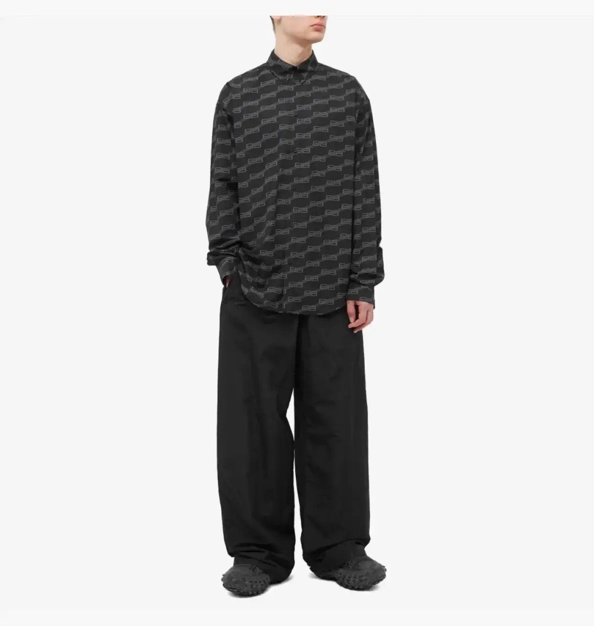 Balenciaga o1bcso1str0625 BB Monogram Long Sleeve Shirt Large Fit Grey Size US S / EU 44-46 / 1 - 3 Thumbnail