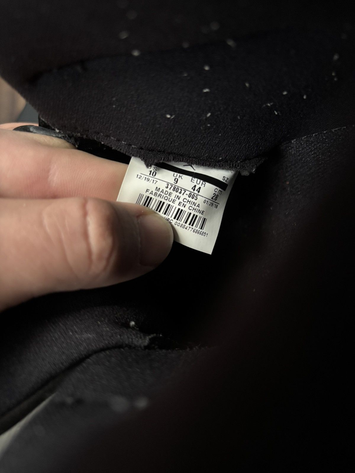 Jordan Brand × Nike Size 10 - Jordan 11 Cap and Gown Size US 10 / EU 43 - 8 Thumbnail