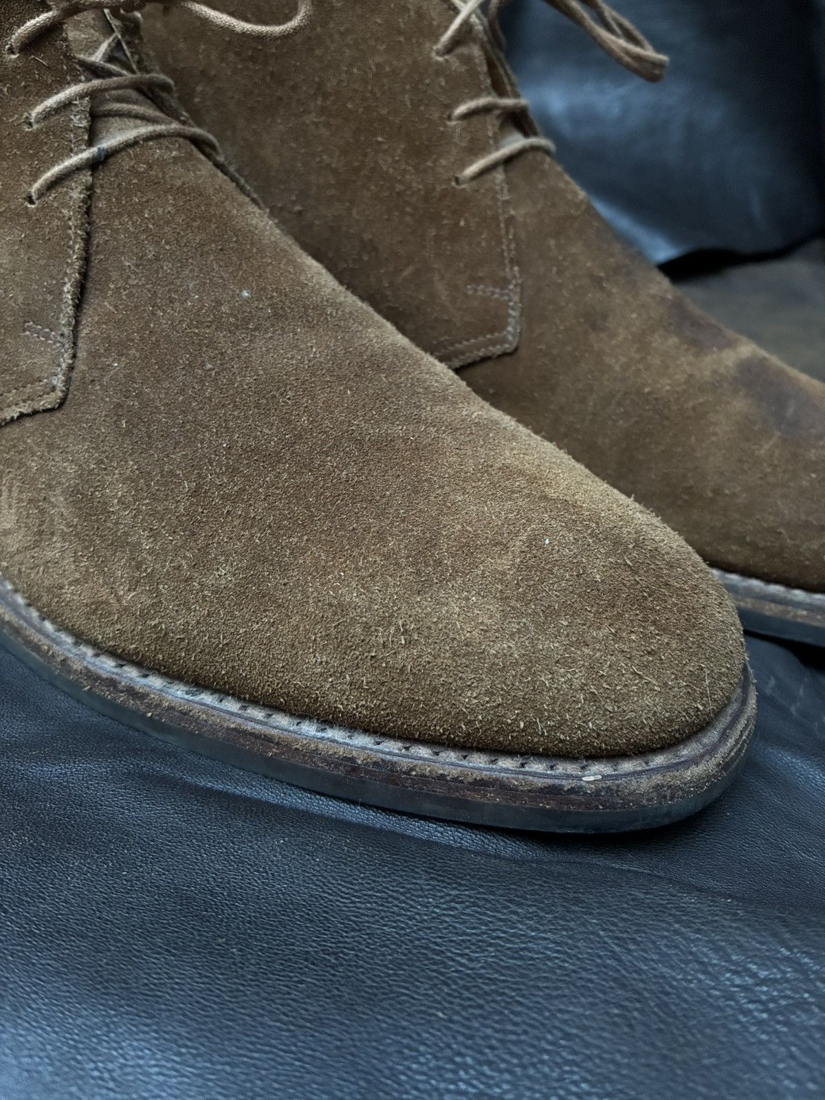 Crockett & Jones SUEDE CROCKETT & JONES CHILTERN TOBACCO CHUKKA BOOTS Size US 11 / EU 44 - 3 Thumbnail