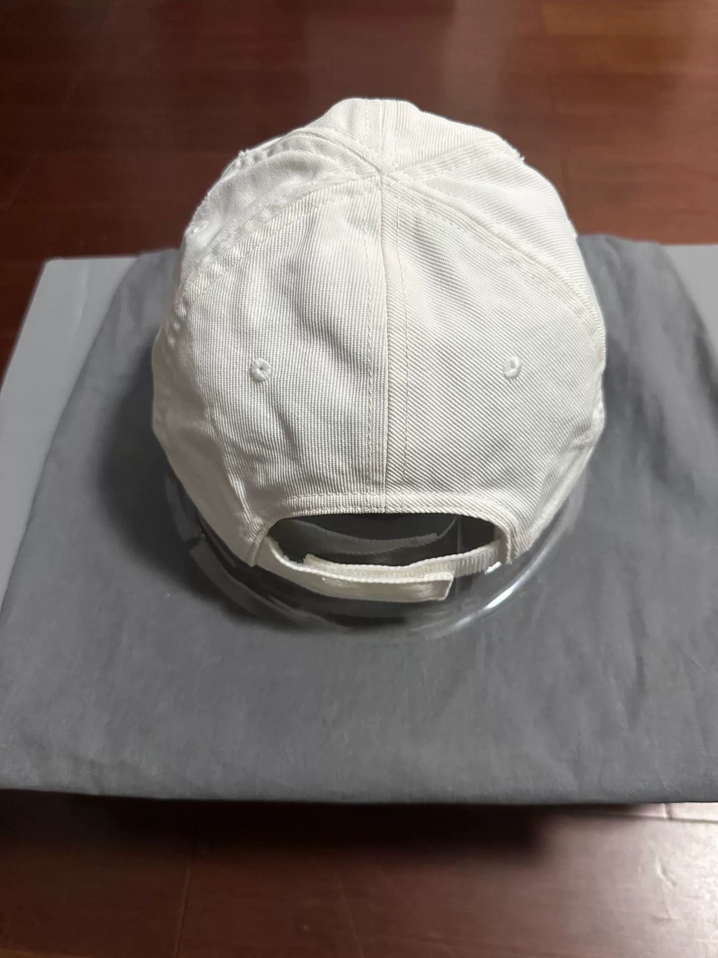 Balenciaga Balenciaga Heavy Distressed White Slogan Cap Size ONE SIZE - 3 Thumbnail