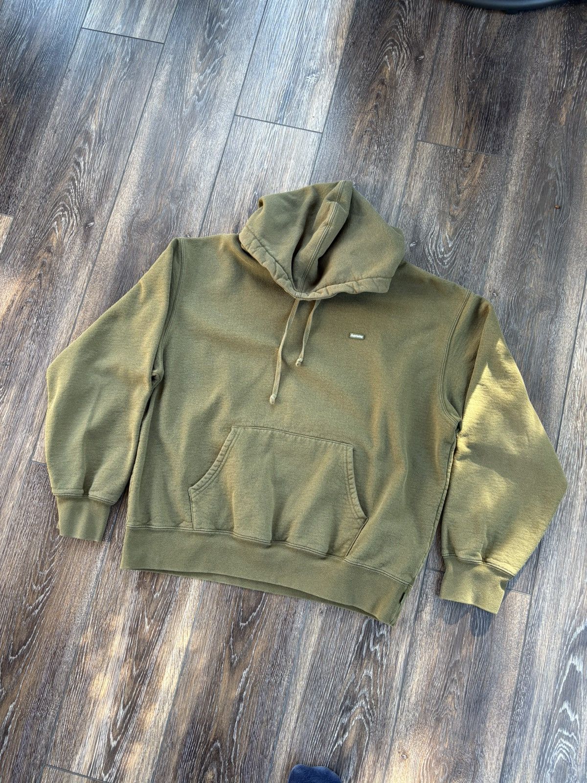 Supreme Supreme Small Box Hoodie Olive Size US M / EU 48-50 / 2 - 1 Thumbnail