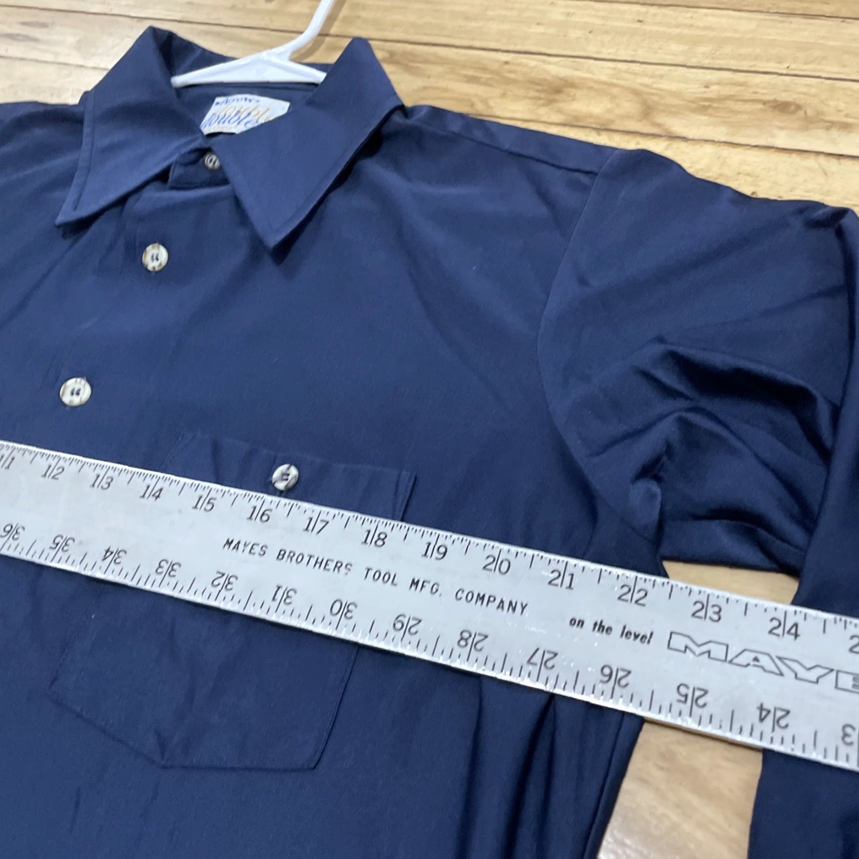 Arrow VINTAGE Arrow Shirt Doubler Polyester Saturday Night Fever Disco Large Mens 16.5 35 Blue 1970s Shirt Mens 16.5 35 Size US L / EU 52-54 / 3 - 7 Thumbnail