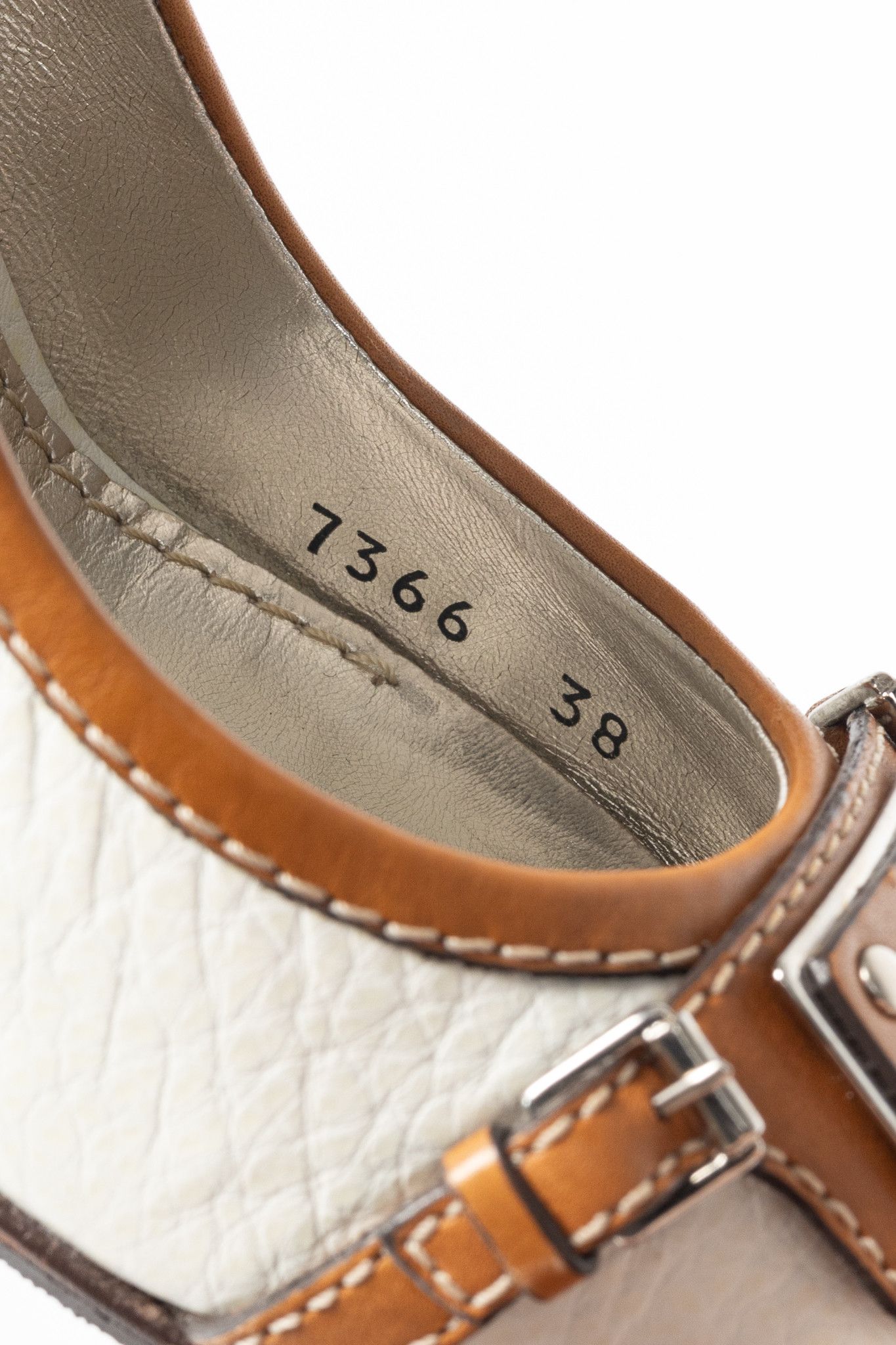 Dolce & Gabbana Dolce & Gabbana White & Cognac Logo-Plate Pumps Size US 7.5 / IT 37.5 - 10 Thumbnail