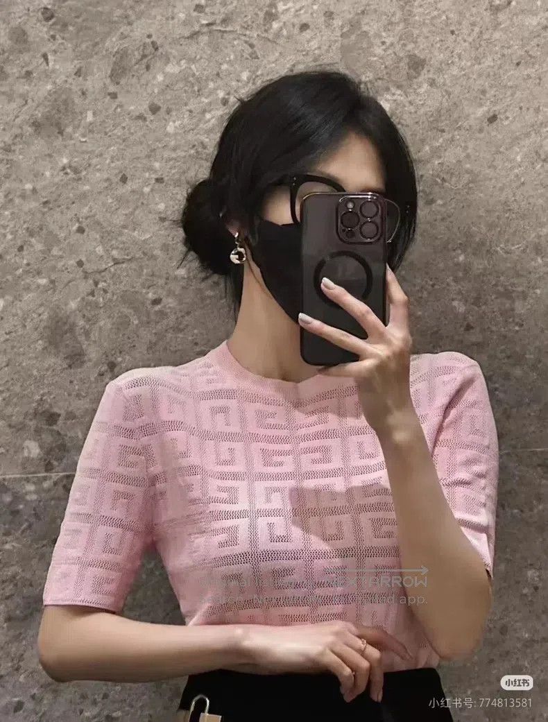 Givenchy Givenchy Pink vintage logo cutout short-sleeved T-shirt Size M / US 6-8 / IT 42-44 - 9 Thumbnail