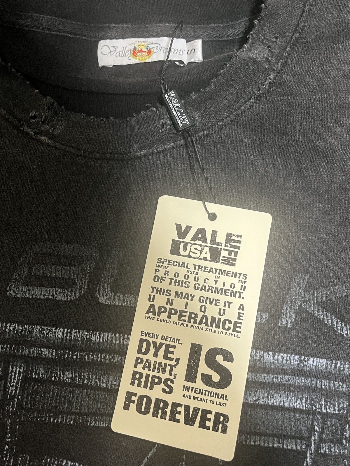 Vale Vale Lives Basketball Tee Size US S / EU 44-46 / 1 - 8 Thumbnail