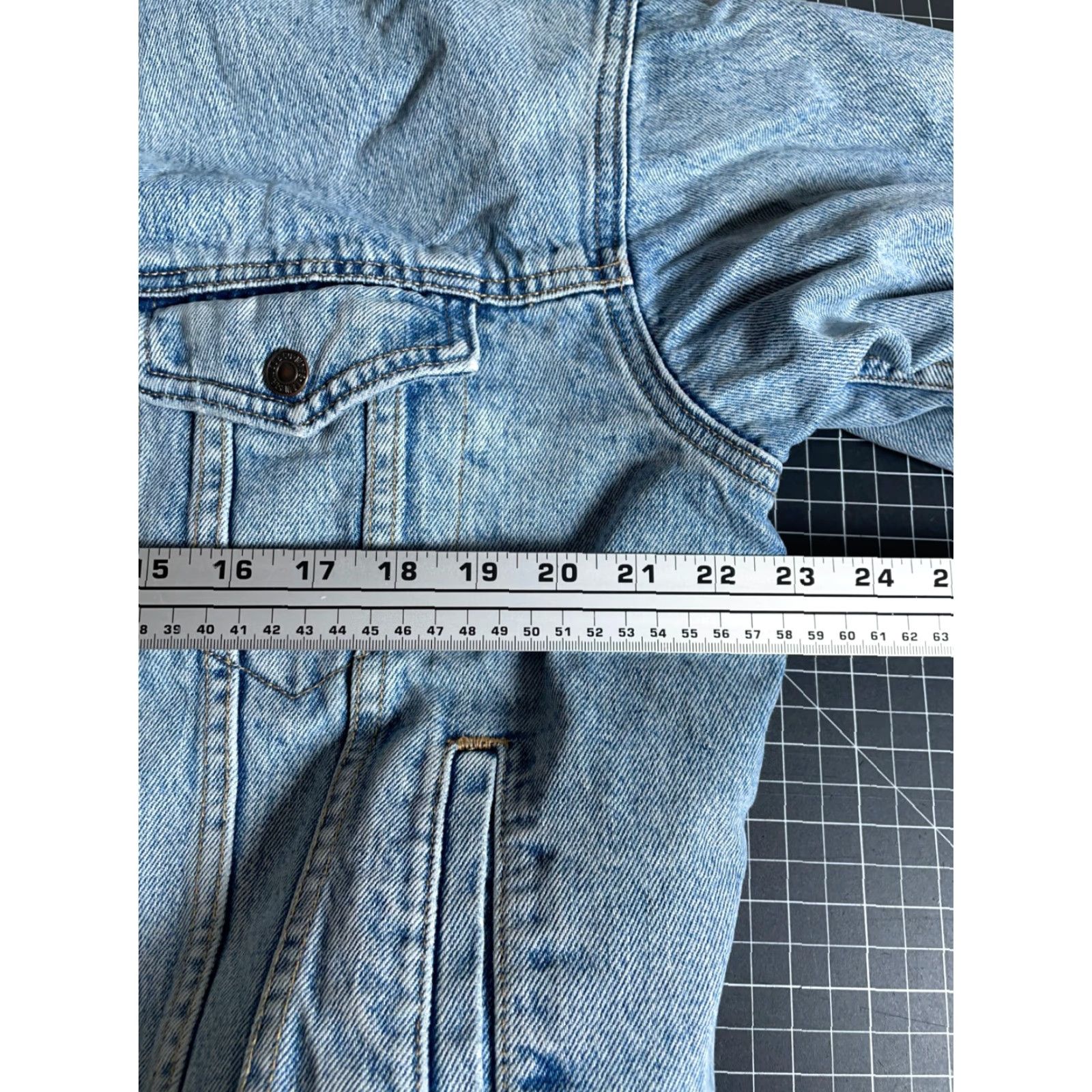 Levi's Levi's Premium Sherpa Lined Denim Jacket Men's Small Blue Big E Snap Button Casual Retro 90s Grunge Hipster Jacket Men Small Blue Denim Size US 29 - 5 Thumbnail