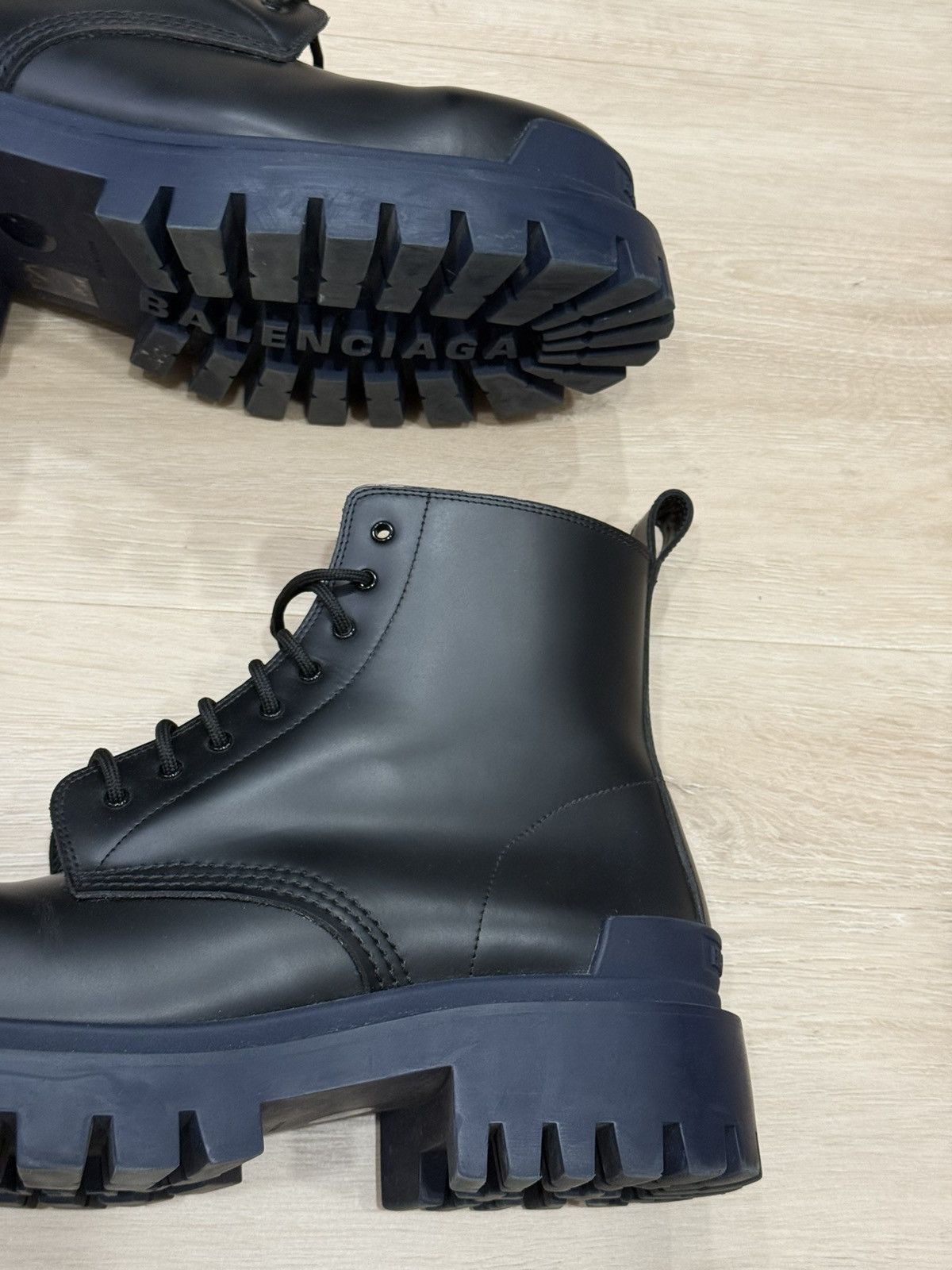 Balenciaga Balenciaga Strike Boots Size US 11 / EU 44 - 8 Thumbnail