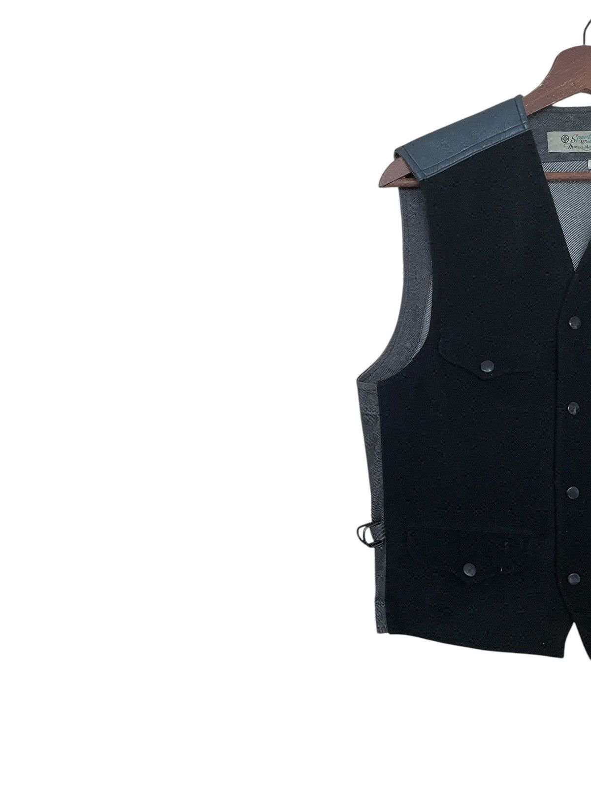 Japanese Brand × Vintage Vintage Japanase Brand Matsuzakaya Vest 1990s Size US M / EU 48-50 / 2 - 5 Thumbnail