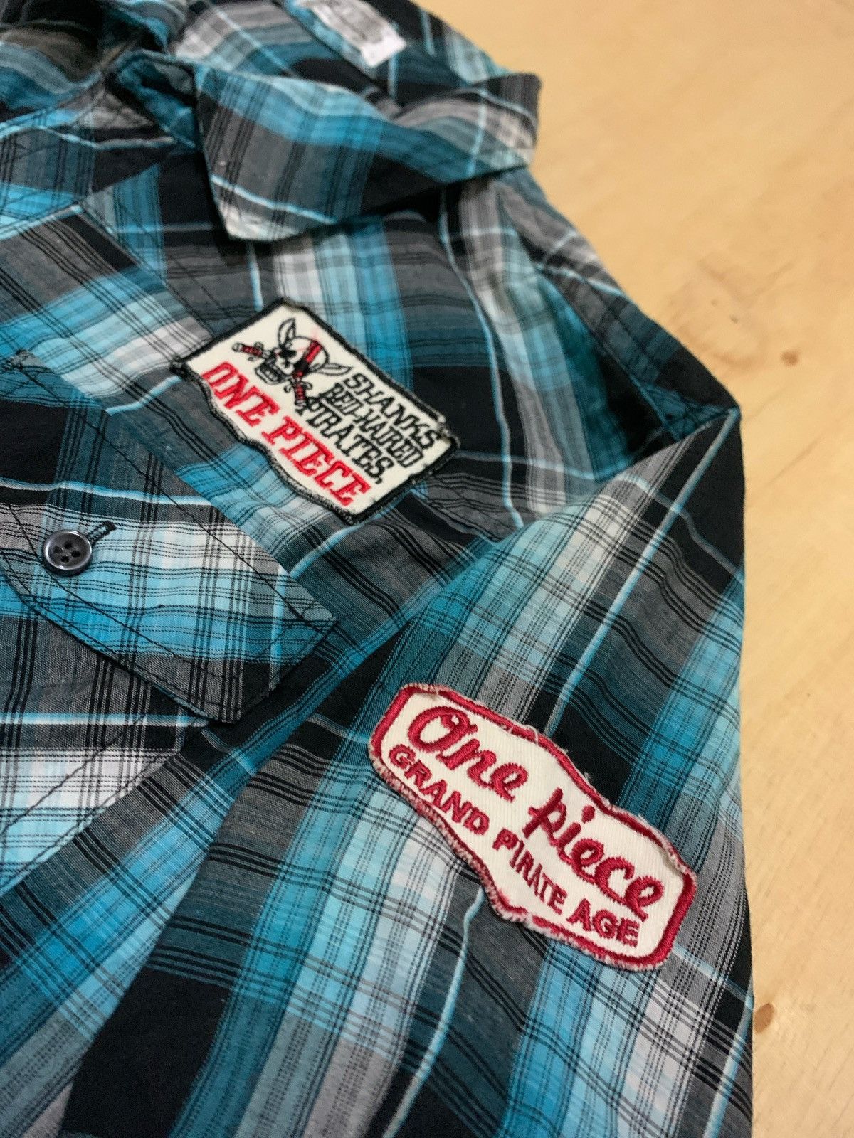 Hysteric Glamour × Japanese Brand × One Piece Y2k One Piece Red Baired Pirates Shirt Size US M / EU 48-50 / 2 - 6 Thumbnail