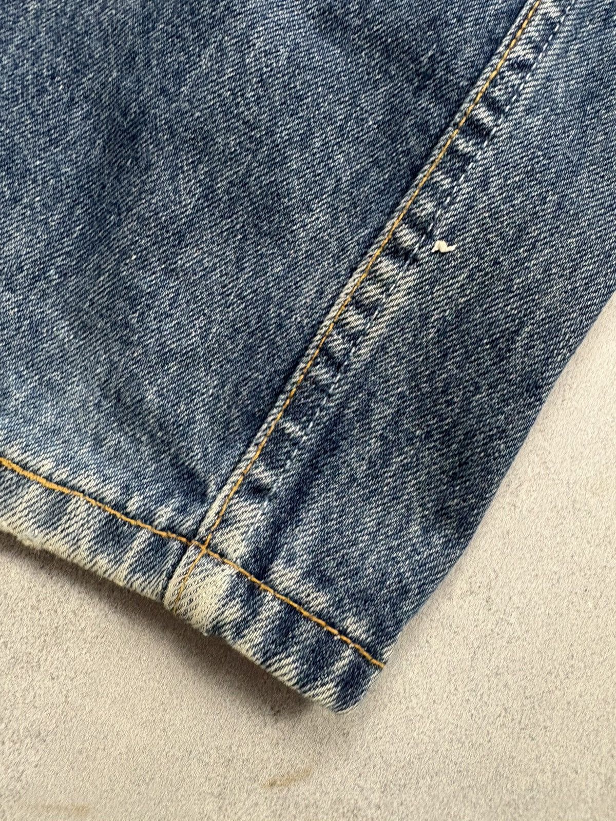 Levi's Vintage Clothing Vintage Levi’s 501 Made in UK Jeans W32 L32 90s Y2K Bitton Size US 32 / EU 48 - 4 Thumbnail