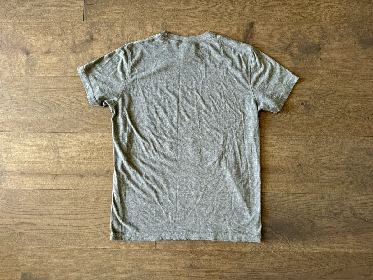 Bob Marley × Vintage × Zion Rootswear Bob Marley Vintage Gray T-Shirt Zion Rootwear 2001 Size US M / EU 48-50 / 2 - 5 Thumbnail