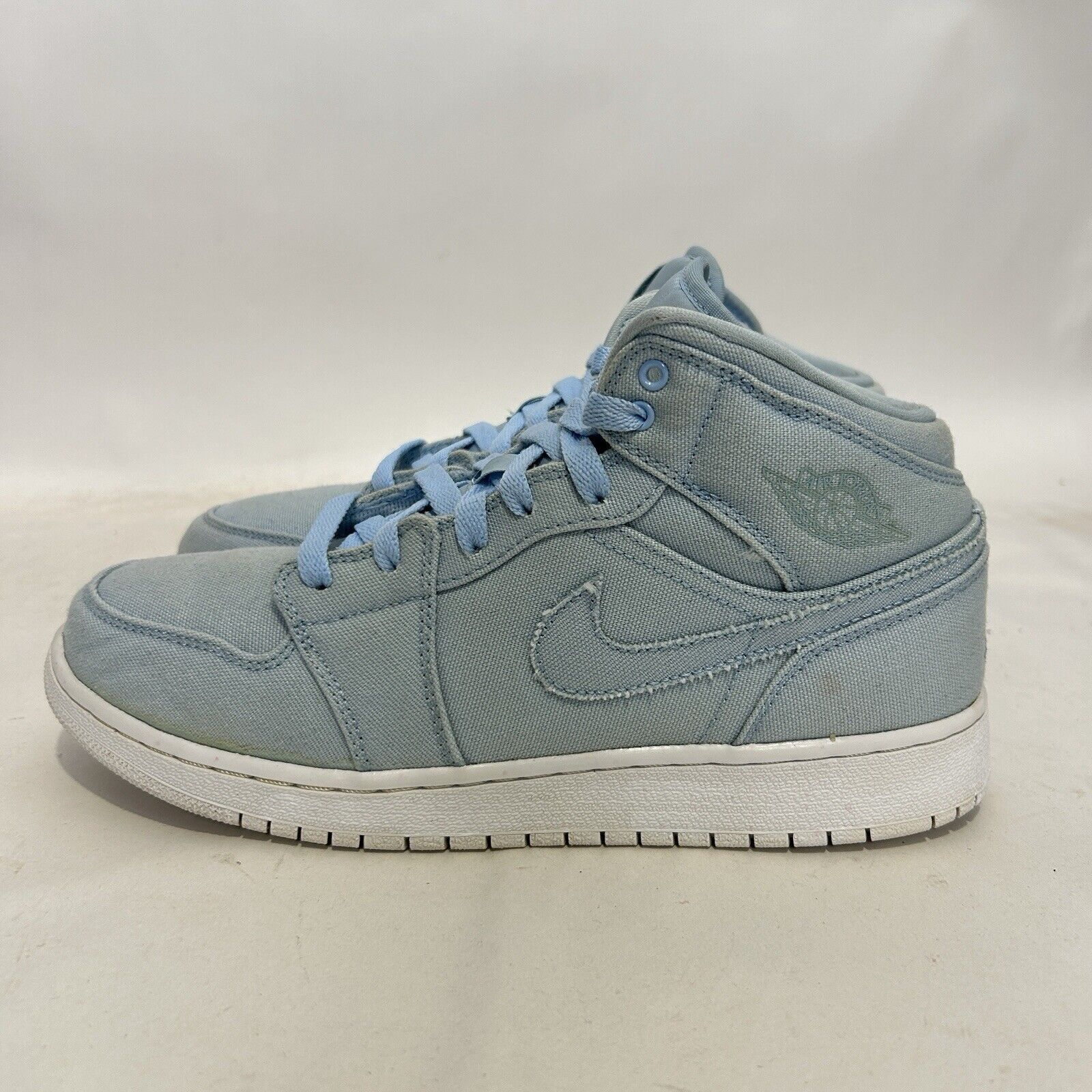 Nike Nike Air Jordan 1 Mid Retro BG “Easter Blue” Size US 8.5 / IT 38.5 - 6 Thumbnail