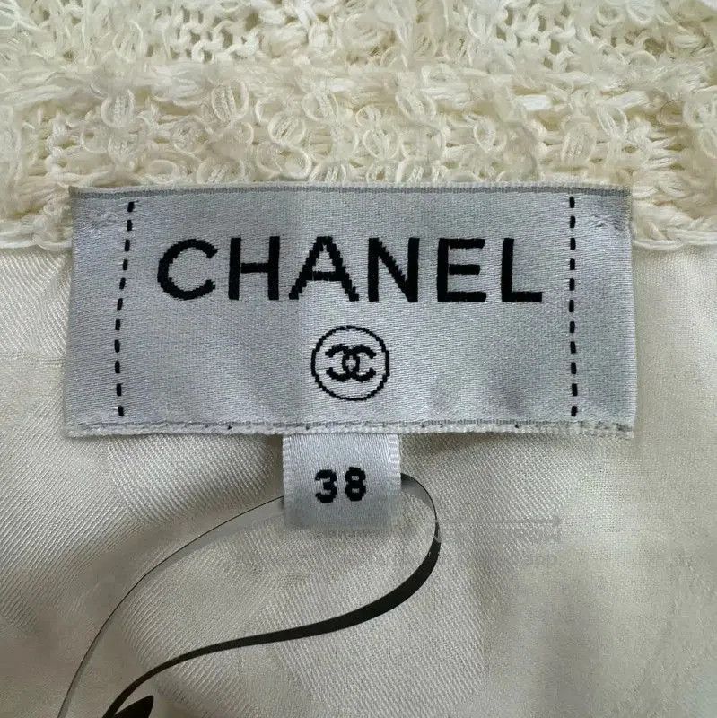 Chanel Chanel Women's White Cotton Jacket . Size M / US 6-8 / IT 42-44 - 6 Thumbnail