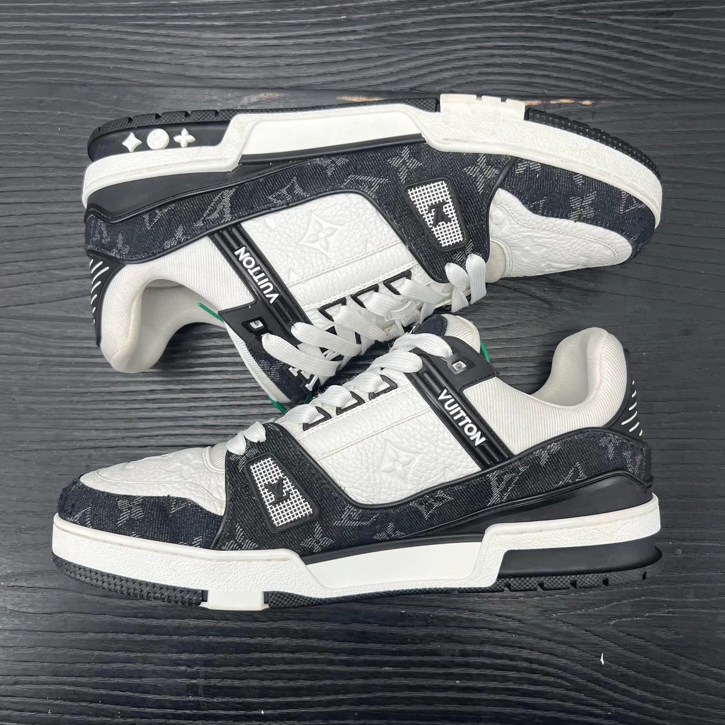Louis Vuitton LV Trainer 9.5/43.5 Black White Denim Mint Size US 10.5 / EU 43-44 - 3 Thumbnail