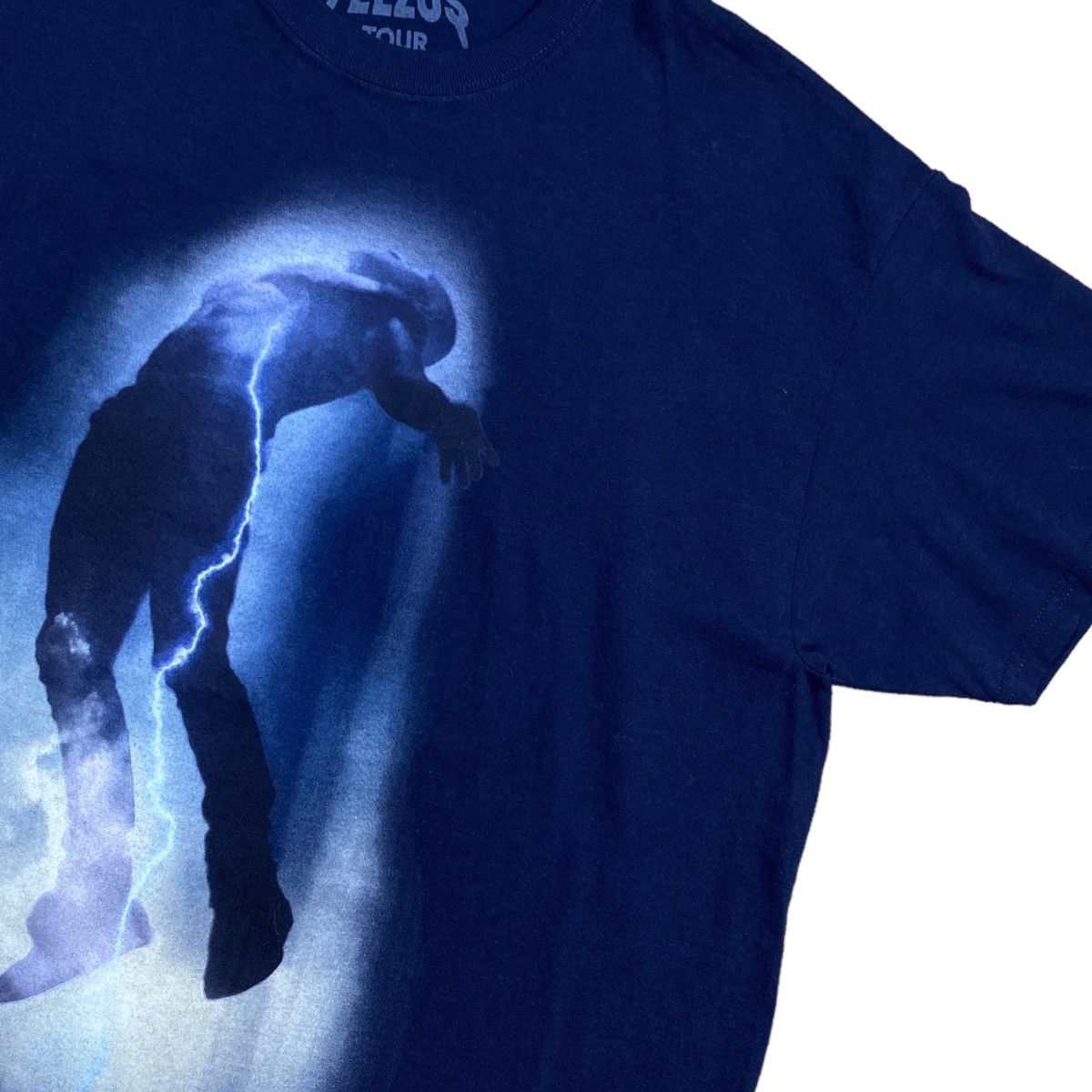 Kanye West Yeezus Tour 2013 Lightning Tee Size US L / EU 52-54 / 3 - 5 Thumbnail