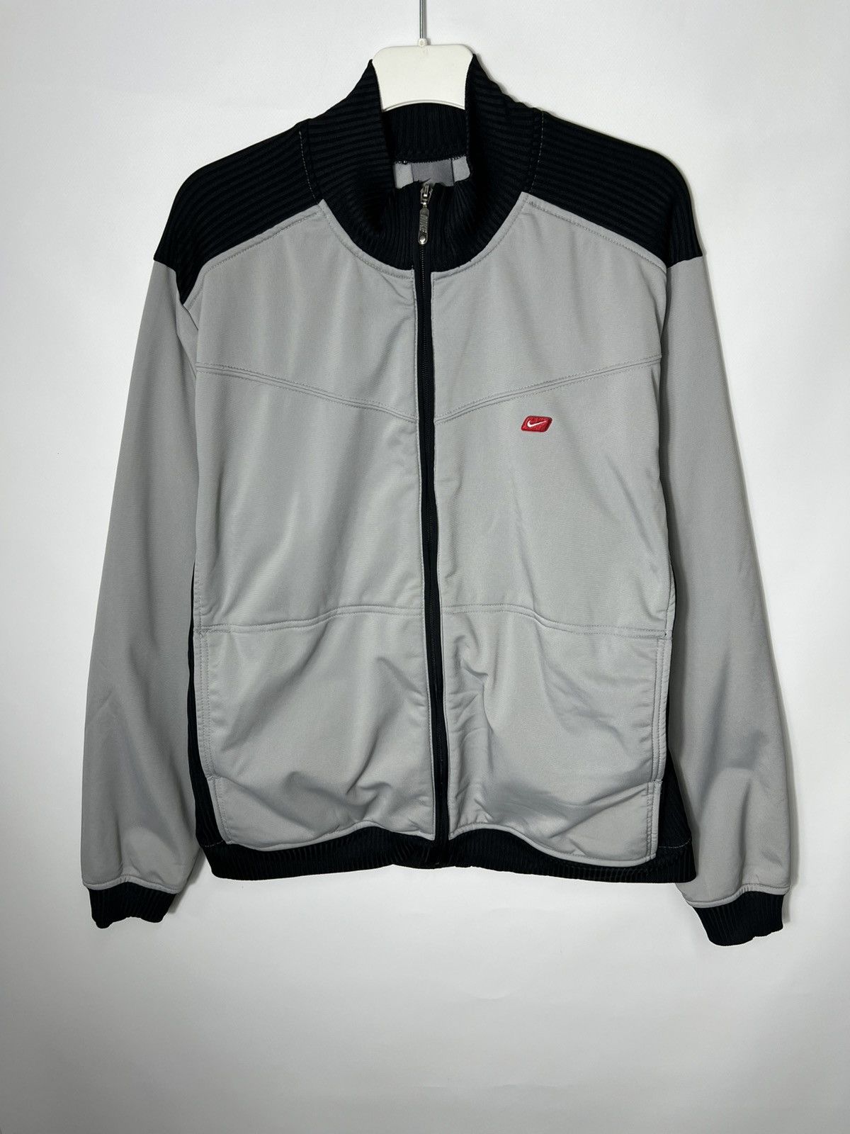 Nike Vintage 00s hype streetwear y2k sk8 Nike Full Zip Sweatshirt Size US L / EU 52-54 / 3 - 1 Thumbnail