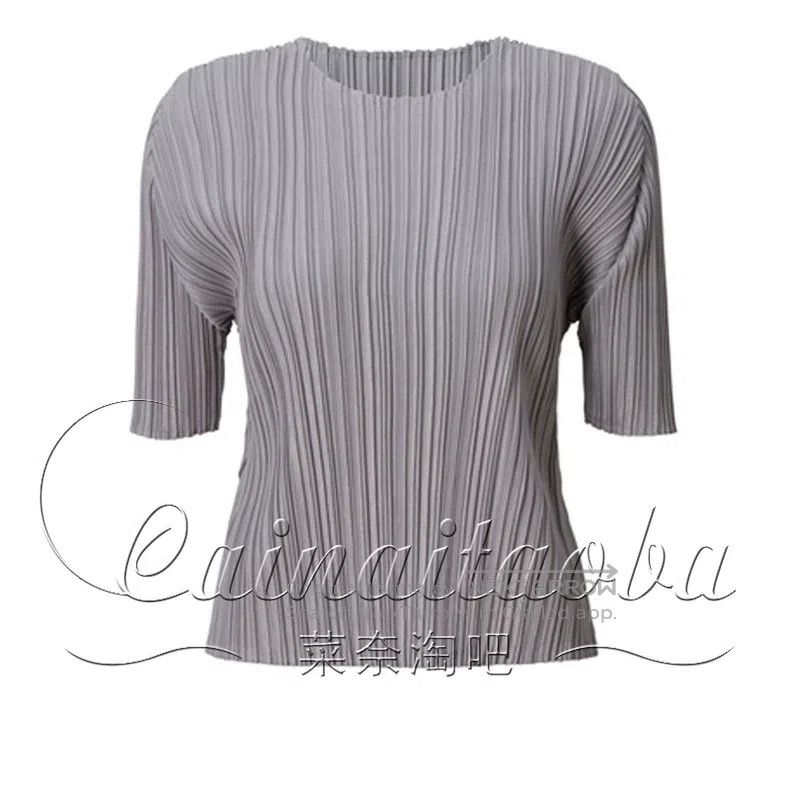 Issey Miyake Issey Miyake Gray Pleated Top Size XL / US 12-14 / IT 48-50 - 1 Thumbnail