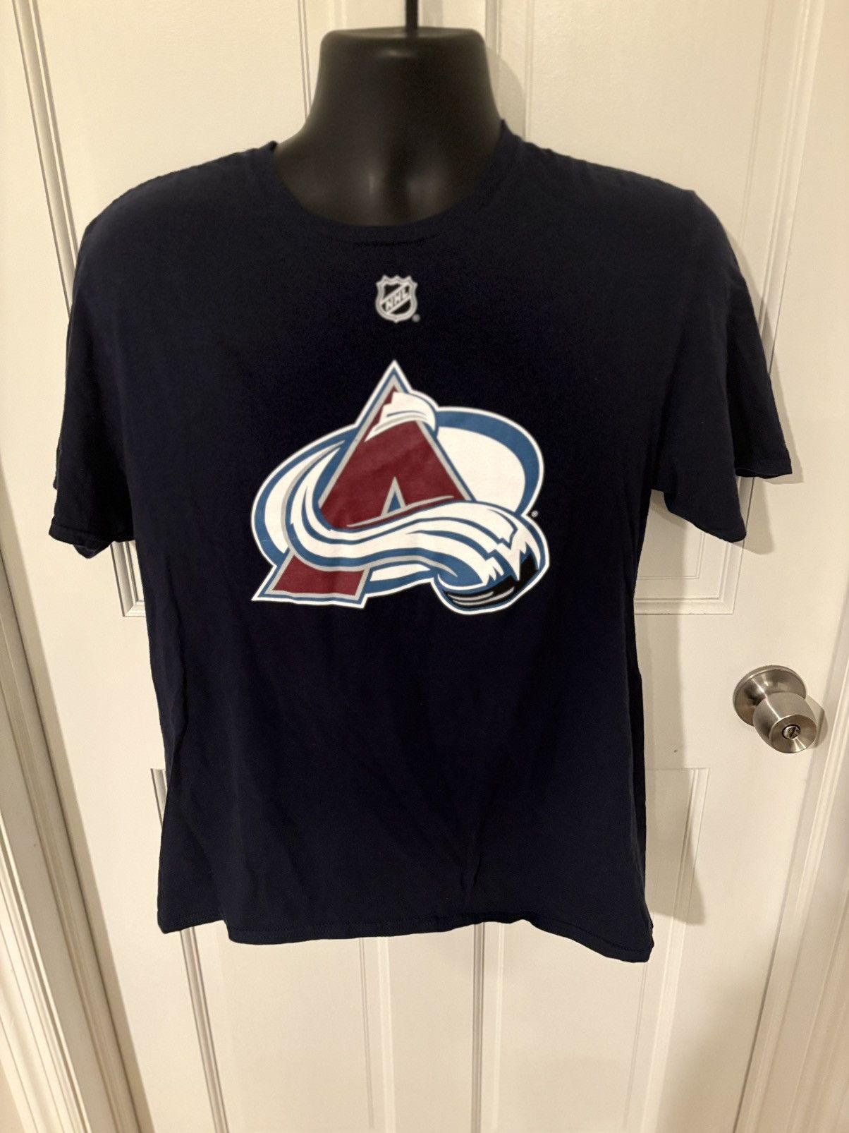 Other Colorado Avalanche #29 Nathan Mackinnon Men’s large t shirt Size US L / EU 52-54 / 3 - 1 Thumbnail