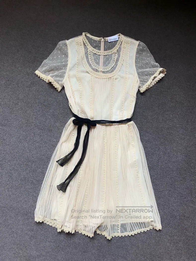 Valentino Valentino dress Size XS / US 0-2 / IT 36-38 - 1 Thumbnail