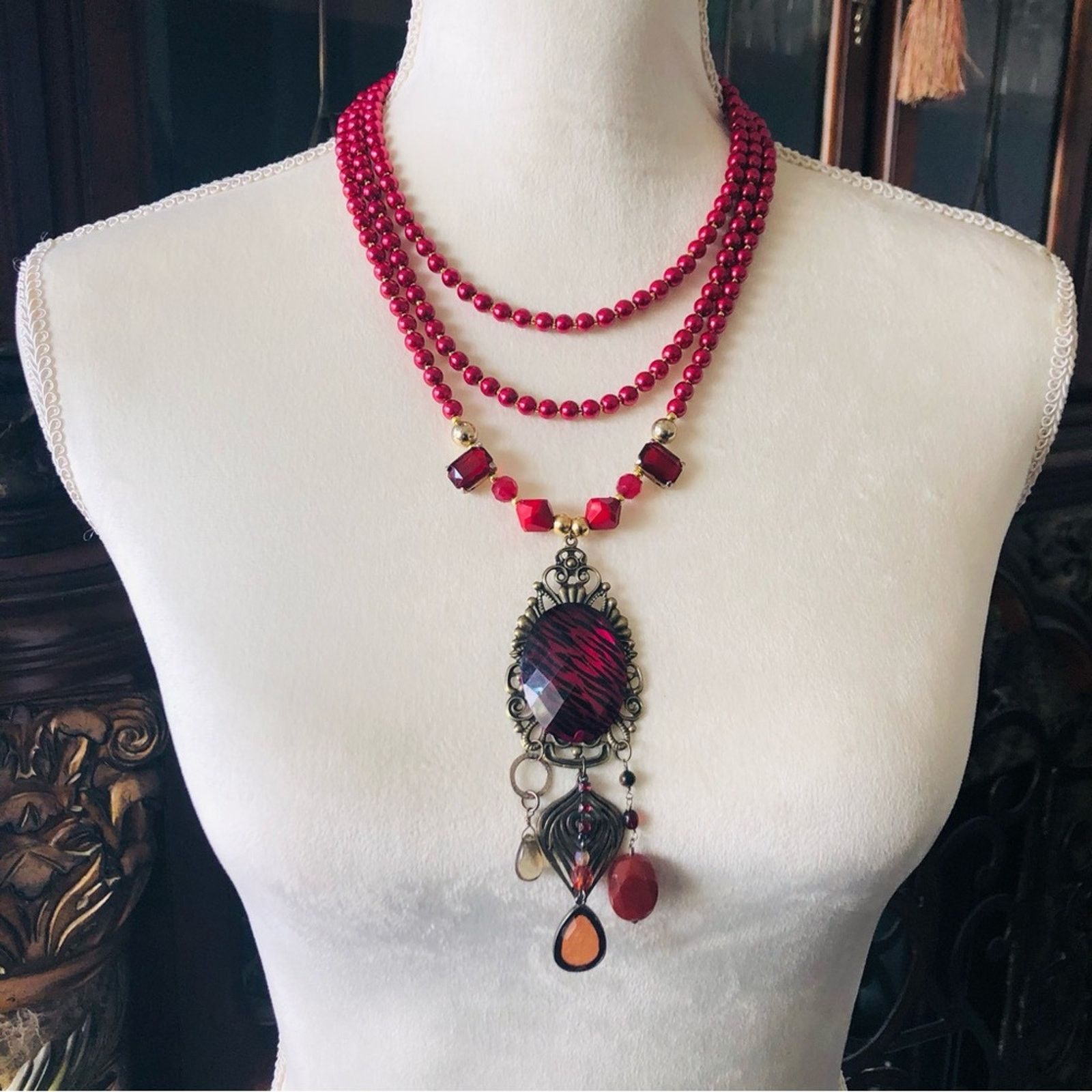 Handmade Handcrafted repurpose red filigree cameo Pearl necklace Size ONE SIZE - 5 Thumbnail