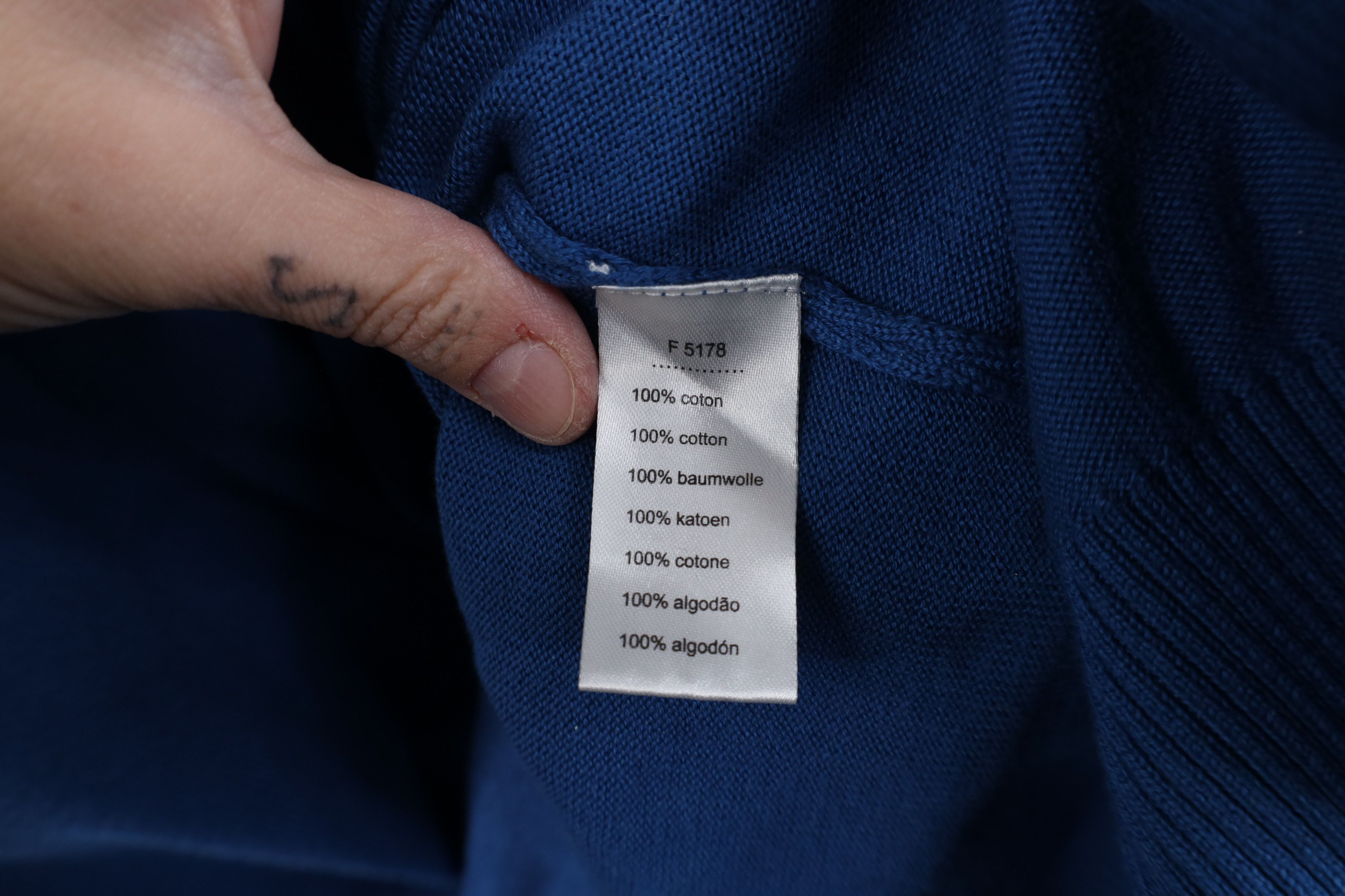 Lacoste Lacoste Distressed Croc Logo Cotton Knit V-Neck Sweater Blue Size US XXL / EU 58 / 5 - 11 Thumbnail