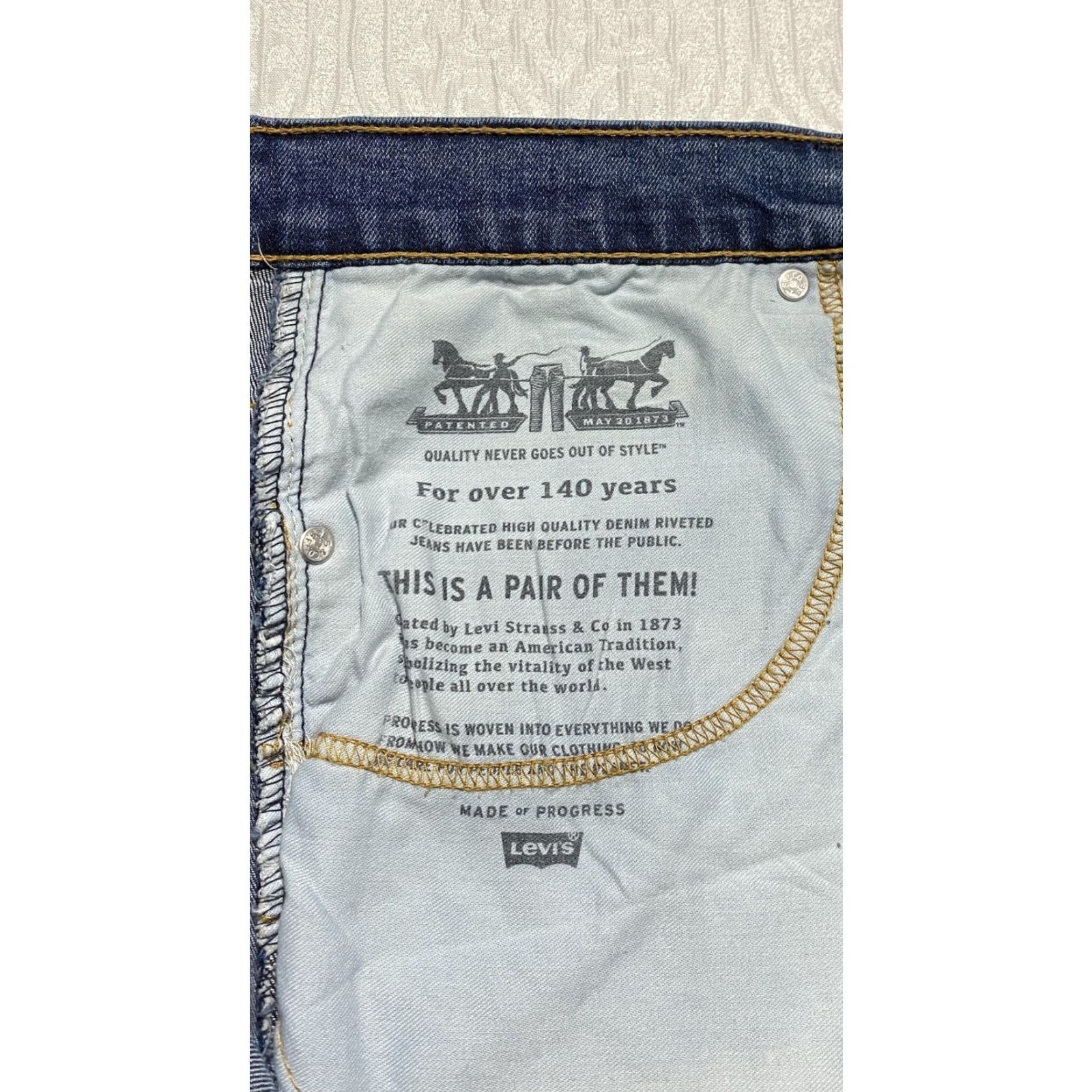 Levi's VINTAGE Levi's 569 Jeans Mens 44x30 Blue Comfort Fit Denim Pants Medium Wash Size US 44 / EU 60 - 7 Thumbnail