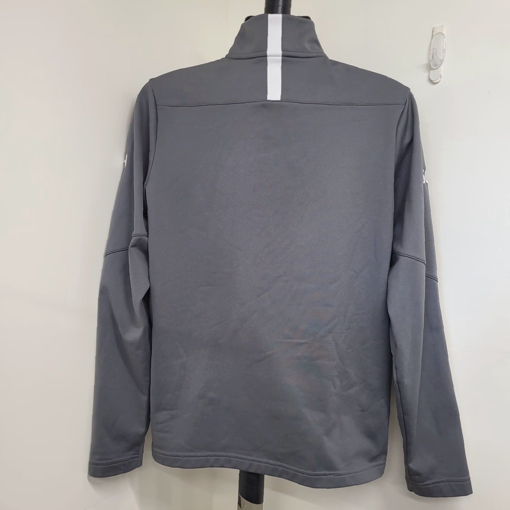 Under Armour Under Armour Shirt Mens Medium 1/4 Zip Fitted Long Sleeve Pullover Athletic Gray Size US M / EU 48-50 / 2 - 6 Thumbnail