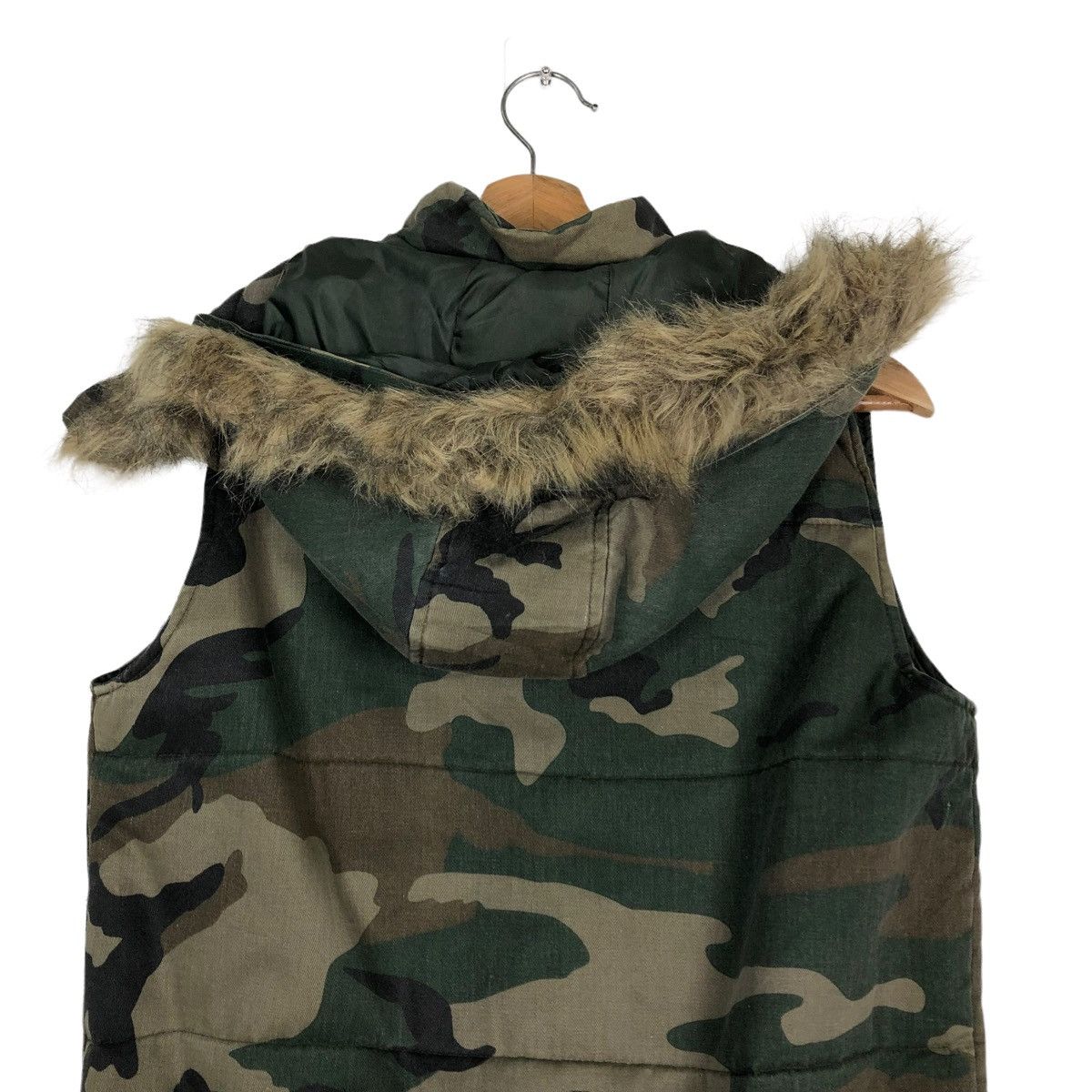 Japanese Brand 🔥BIKER PARACHUTE BONDAGE DESIGN TANK TOP MILITARY CAMO Size US L / EU 52-54 / 3 - 9 Thumbnail