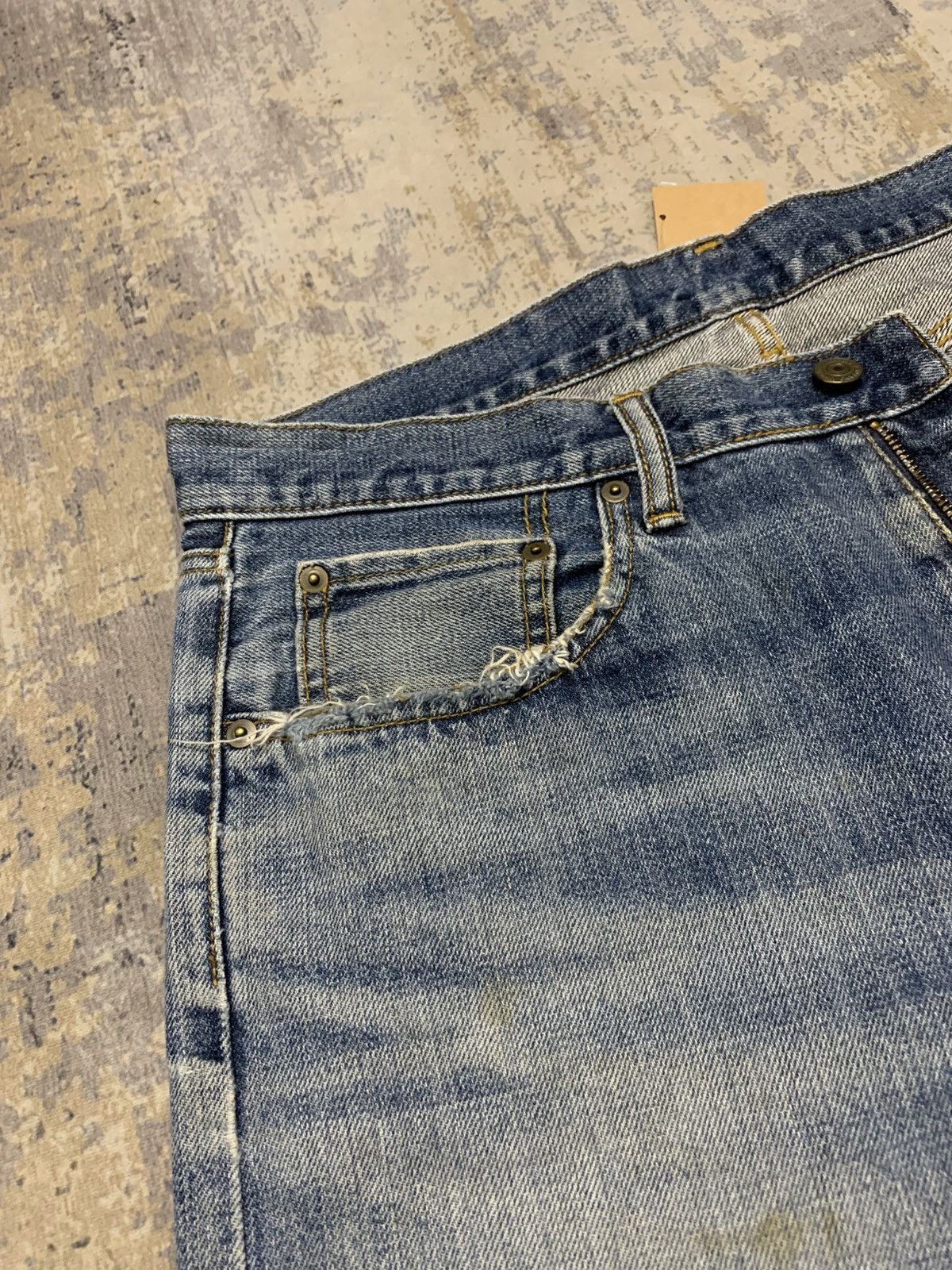 Uniqlo W35x31 90s Style Uniqlo Rusty Mudwash Distressed Denim Jean Size US 35 - 7 Thumbnail