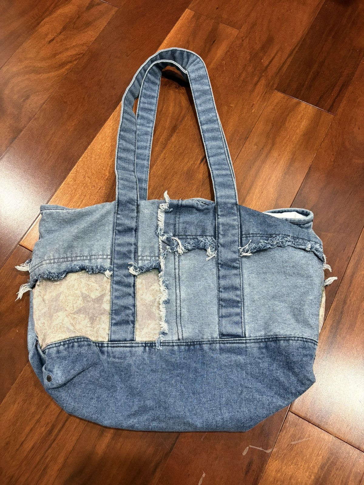 Urban Outfitters BDG distressed denim tote bag Size ONE SIZE - 2 Thumbnail