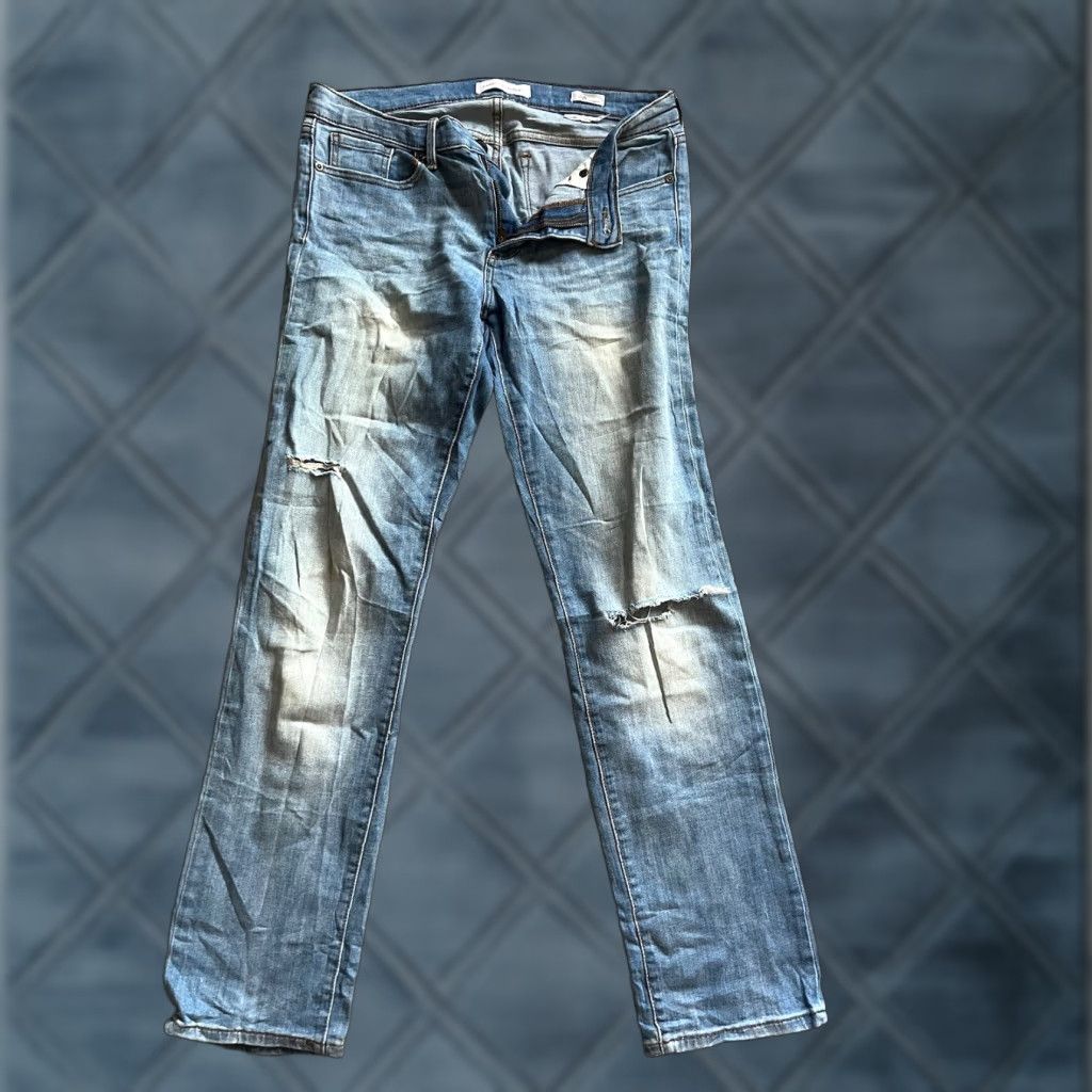 Banana Republic Banana Republic Premium Denim Jeans Straight Leg 28 Women Distressed Blue Cotton Blend Spandex 5-Pocket Regular Mid Rise Belt Loops Inseam 29.5 in Size 28" / US 6 / IT 42 - 1 Thumbnail