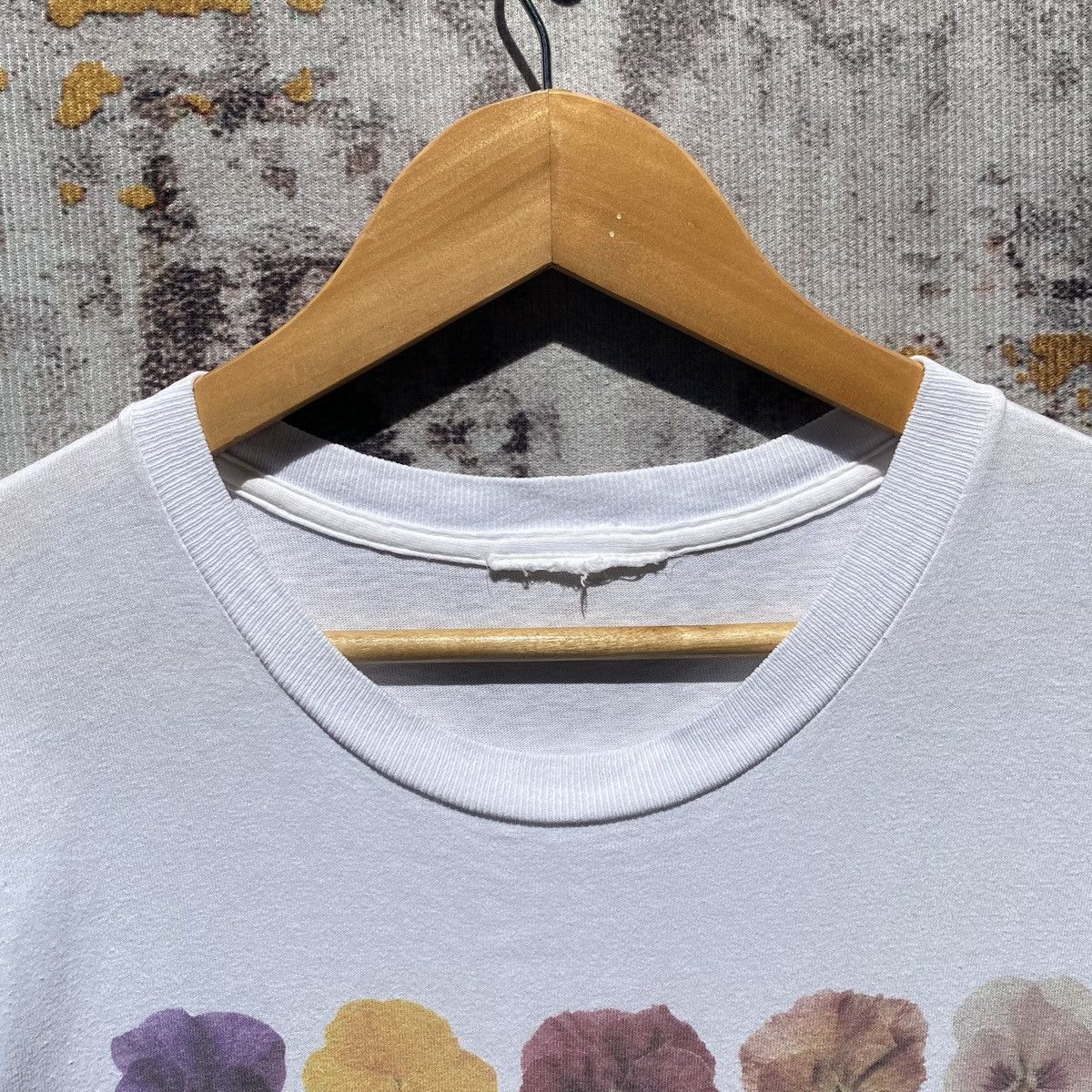 Vintage Vintage 1995 Flower Plant The Earth Art Shirt Size US S / EU 44-46 / 1 - 9 Thumbnail